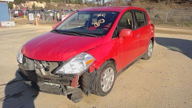 2010 NISSAN Versa