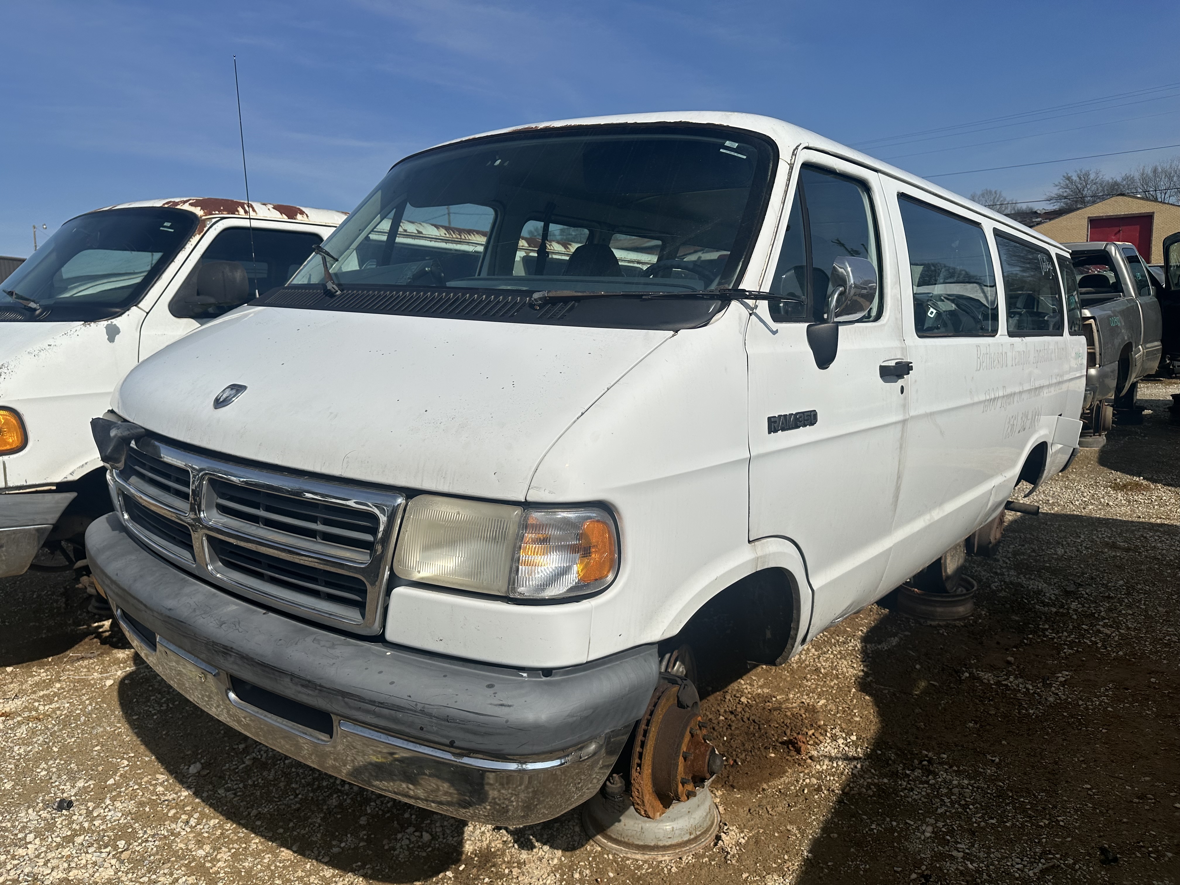 1998 DODGE B3500