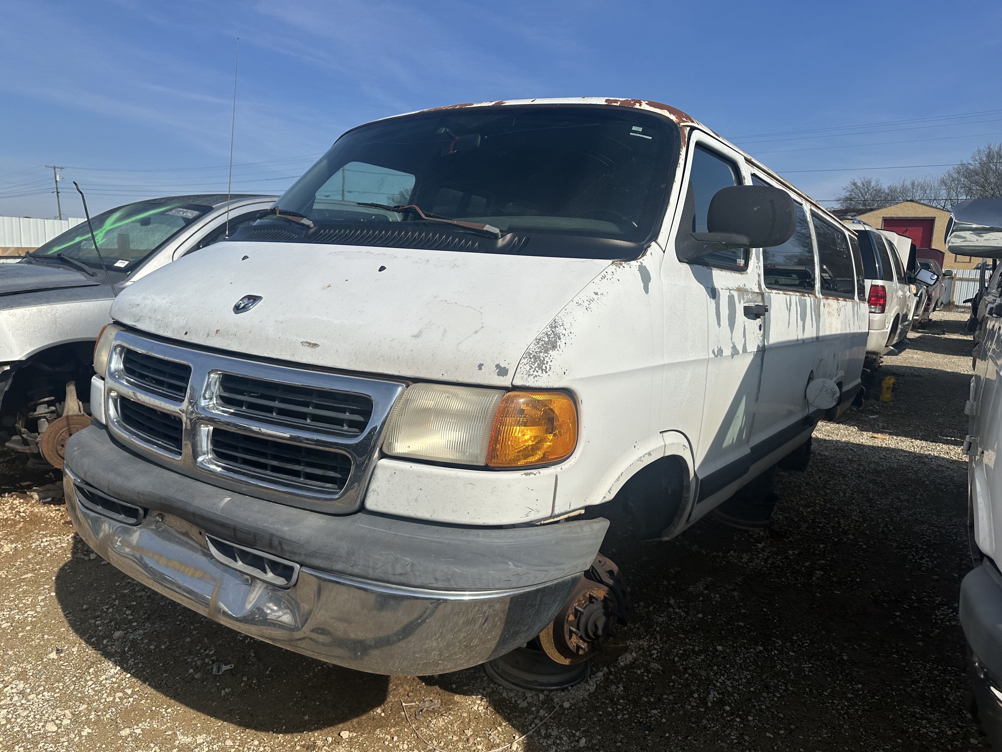2000 DODGE Ram Wagon