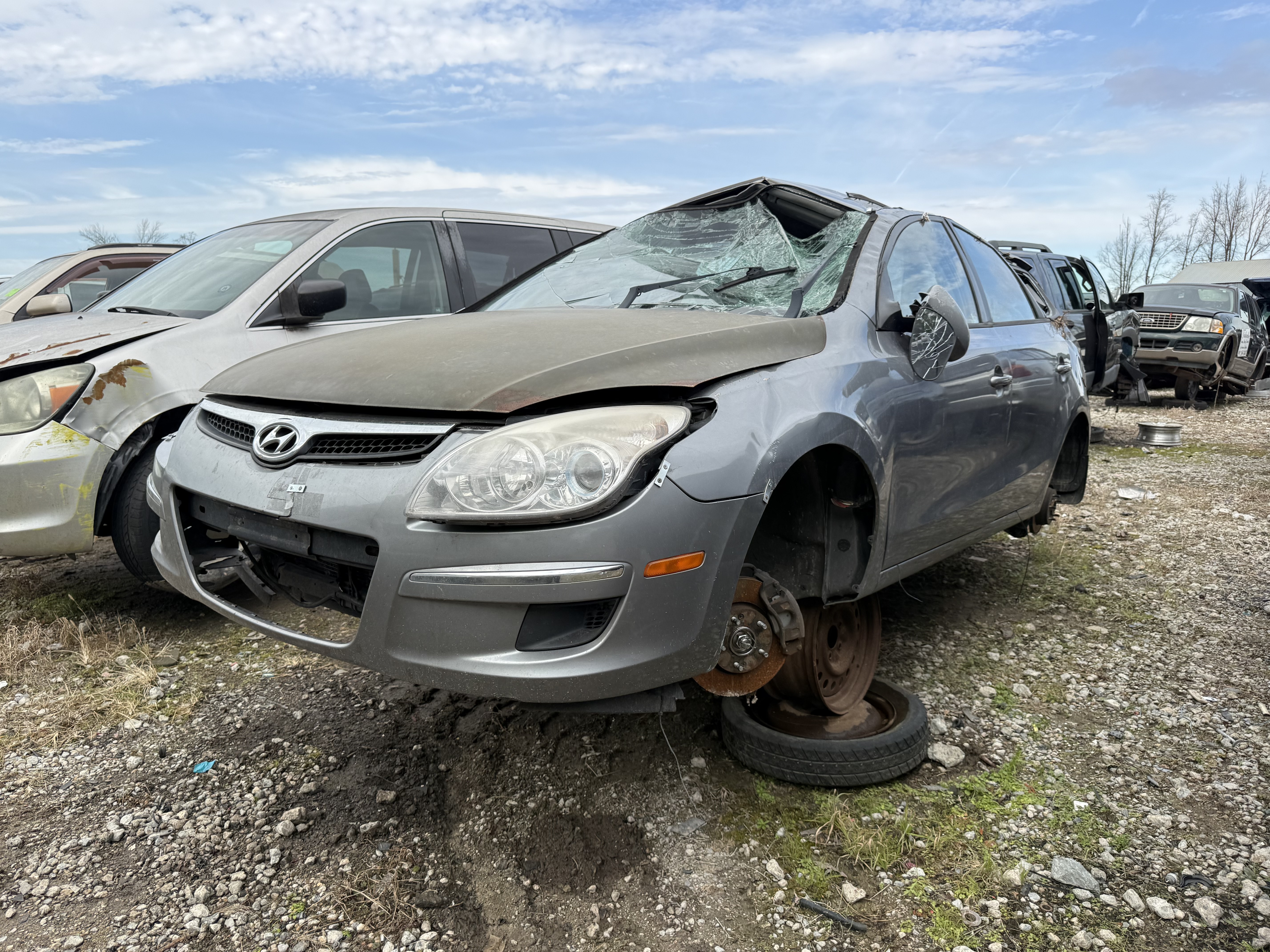 2012 HYUNDAI Elantra