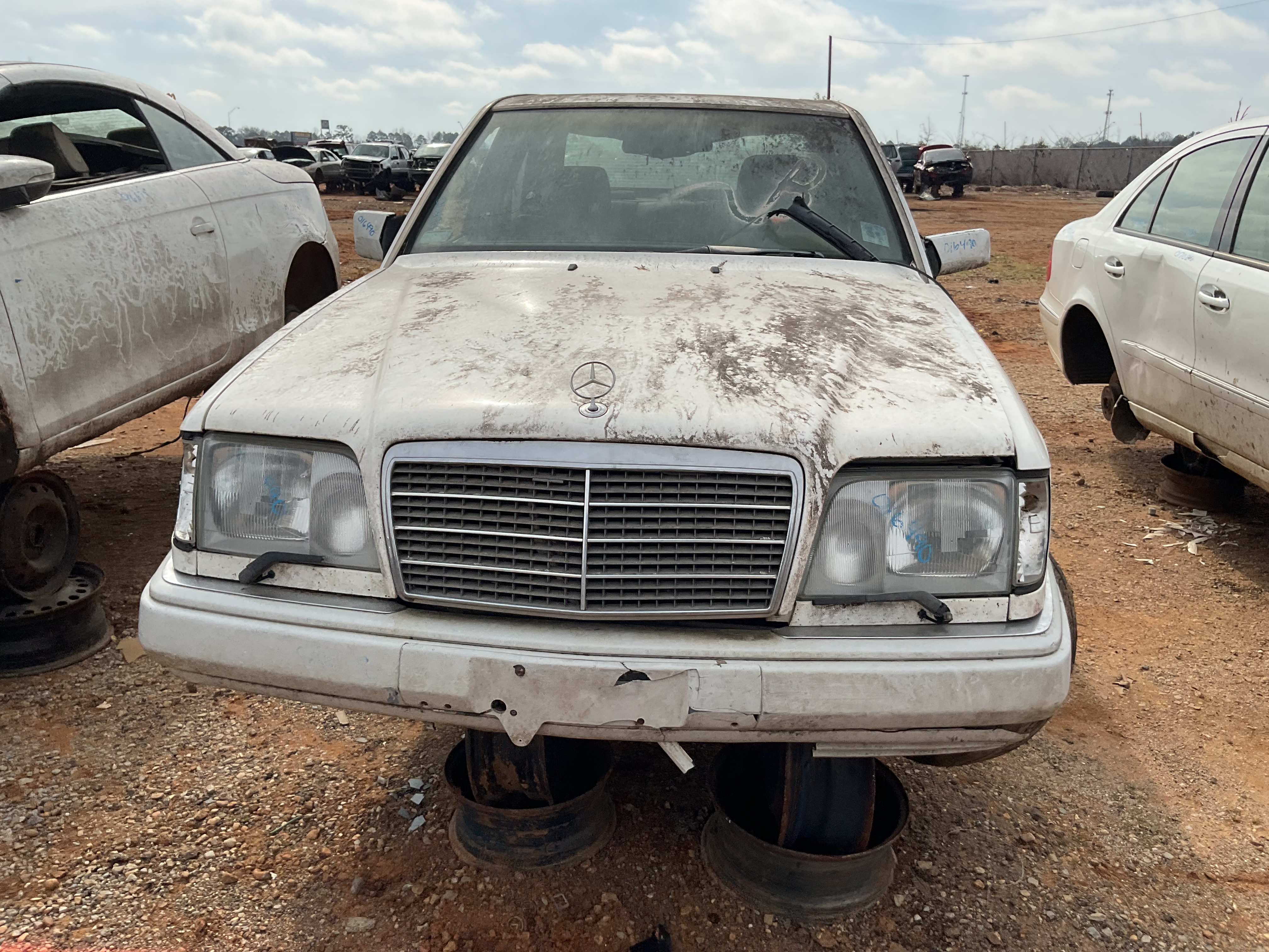 1994 MERCEDES-BENZ E-Class