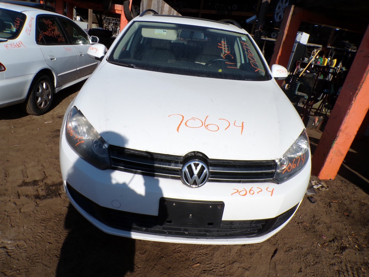 2011 VOLKSWAGEN Jetta Sportwagen