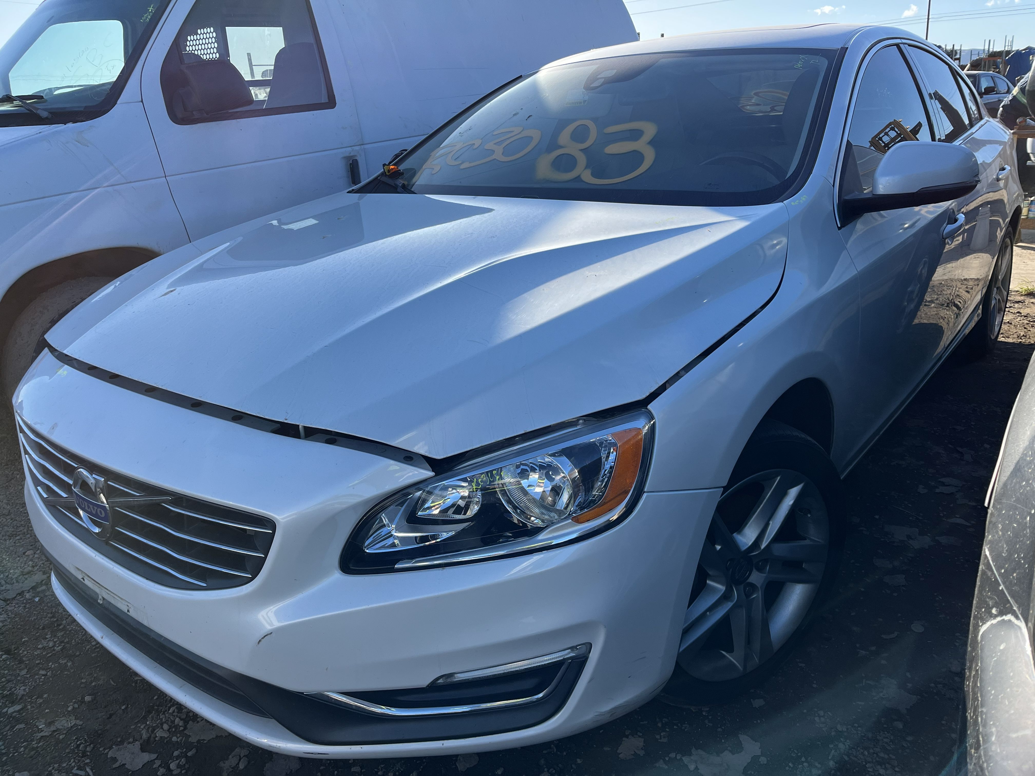 2015 VOLVO S60