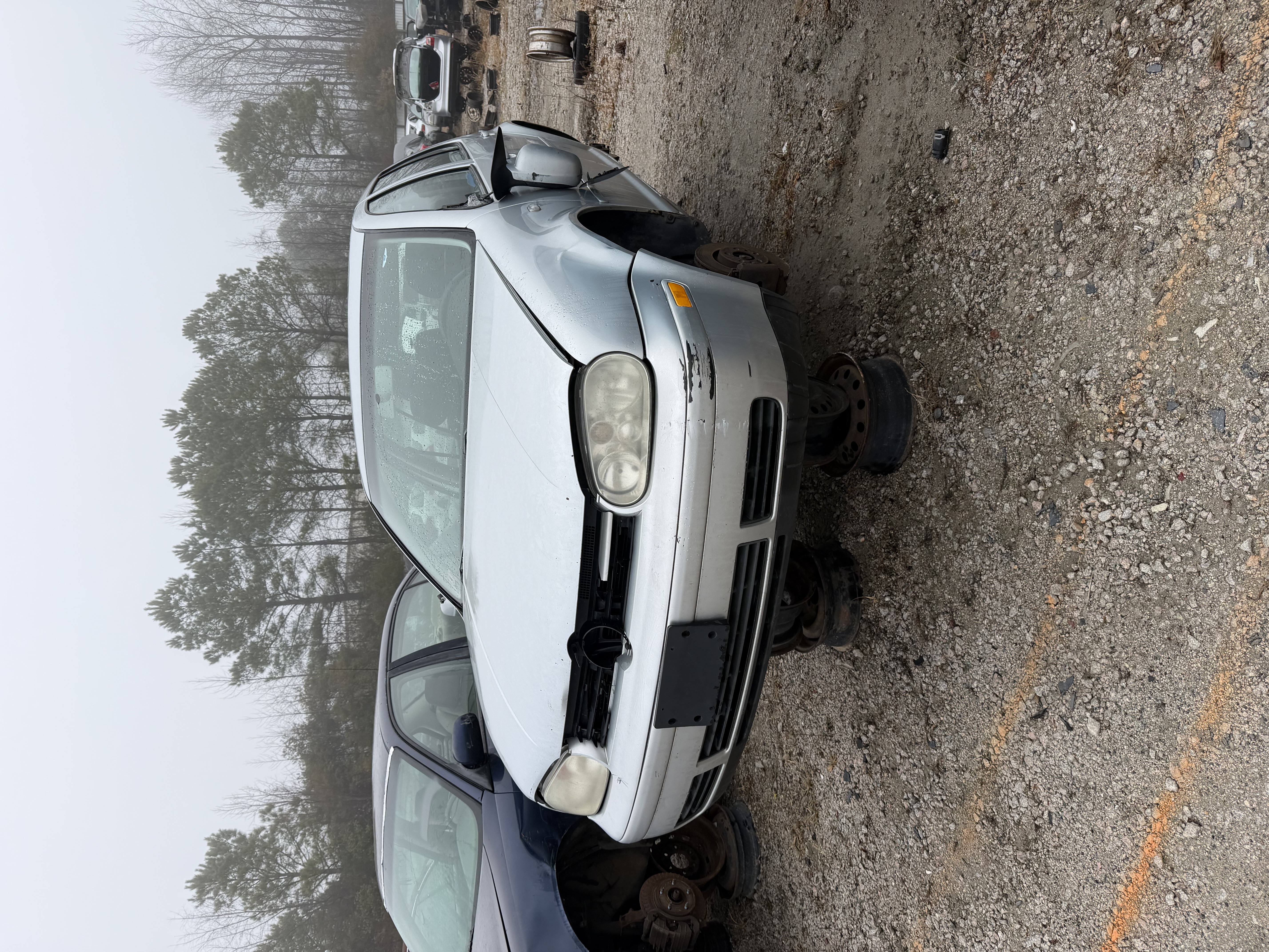 2002 VOLKSWAGEN Golf