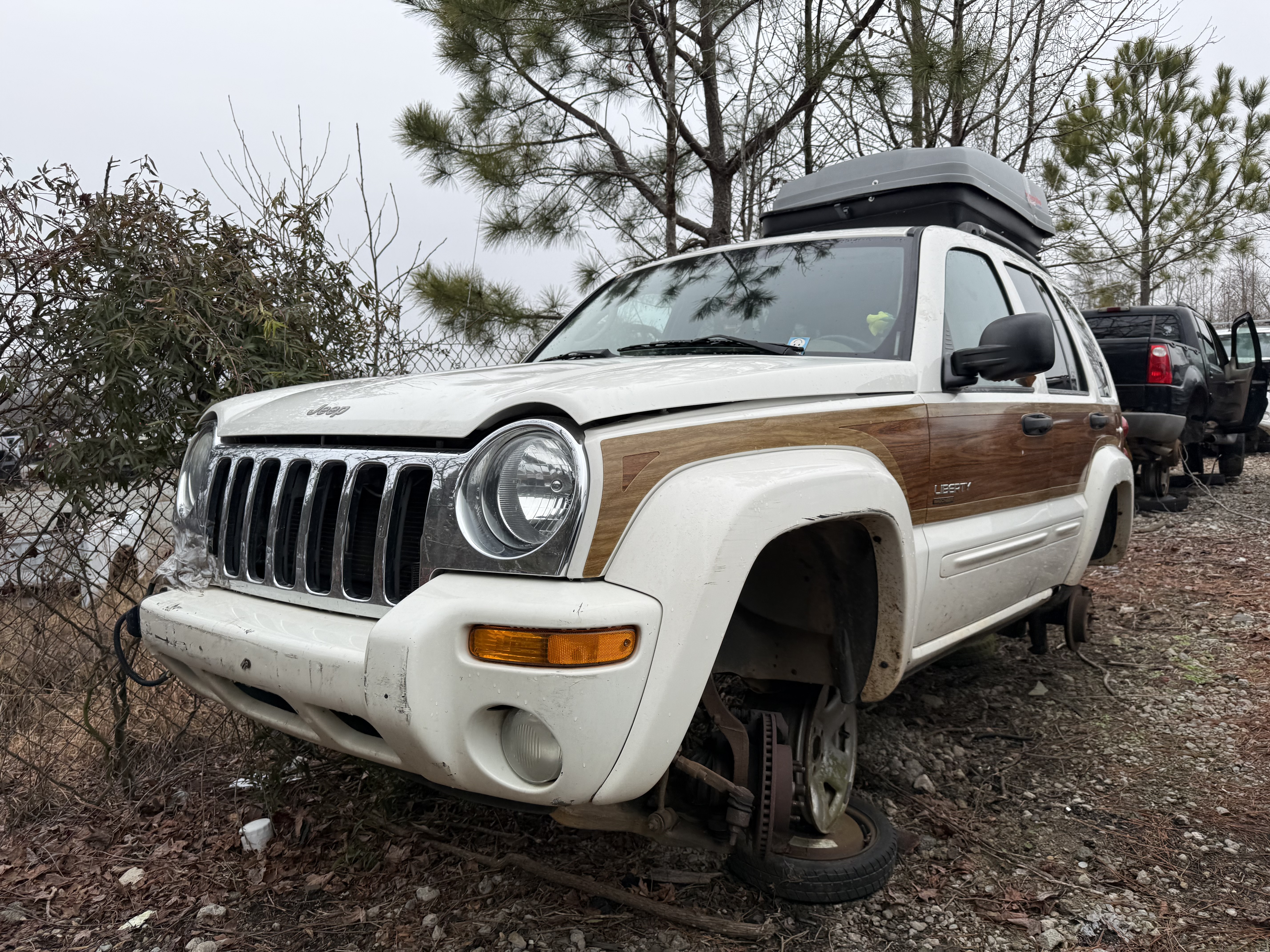 2004 JEEP Liberty