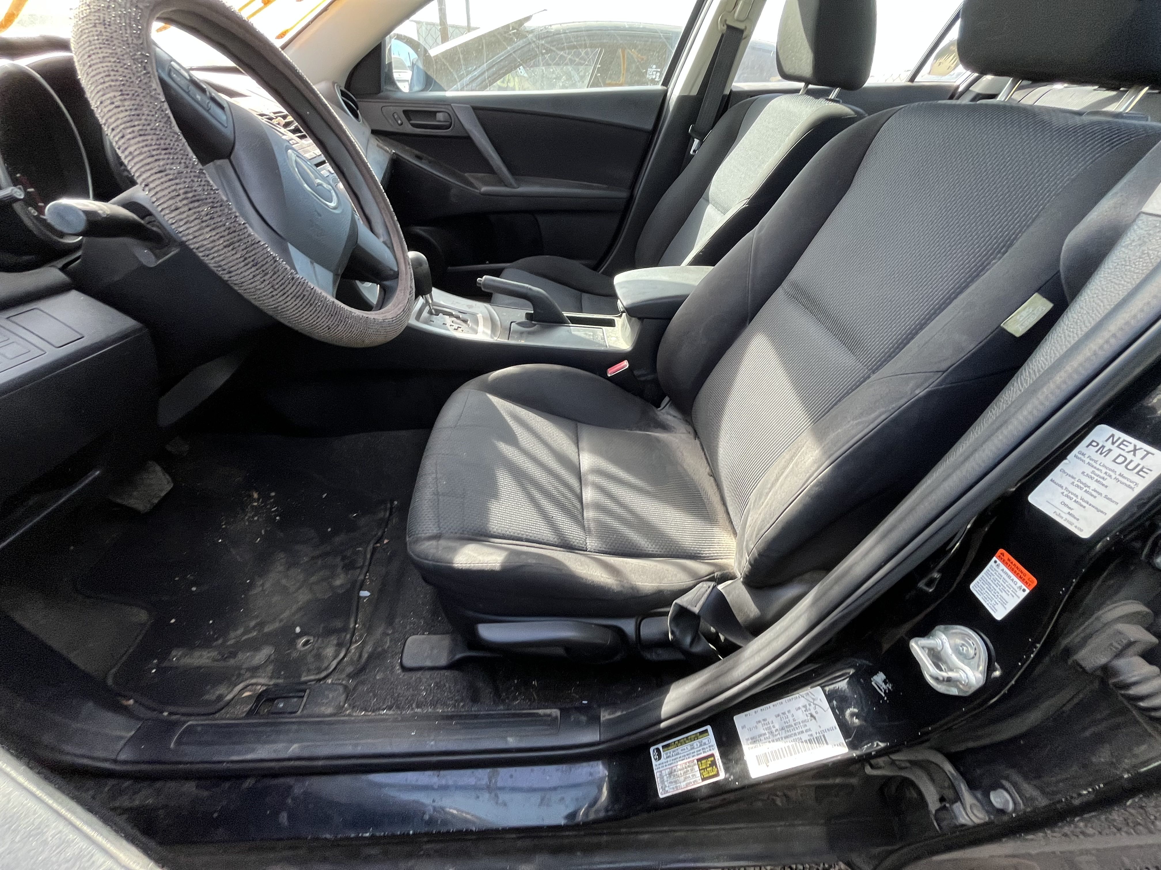 2011 MAZDA Mazda3