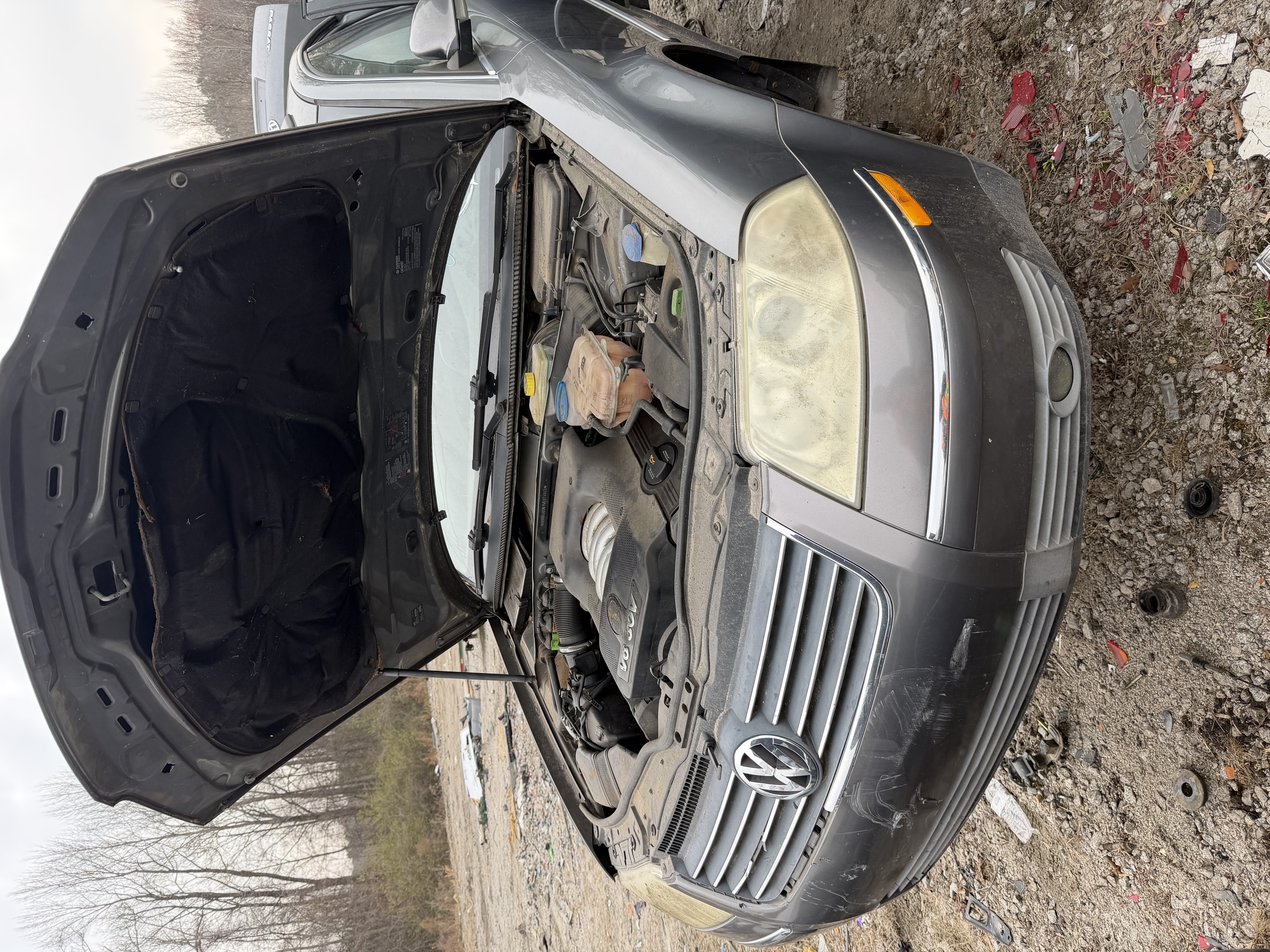 2005 VOLKSWAGEN Passat
