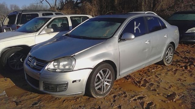 2010 VOLKSWAGEN Jetta