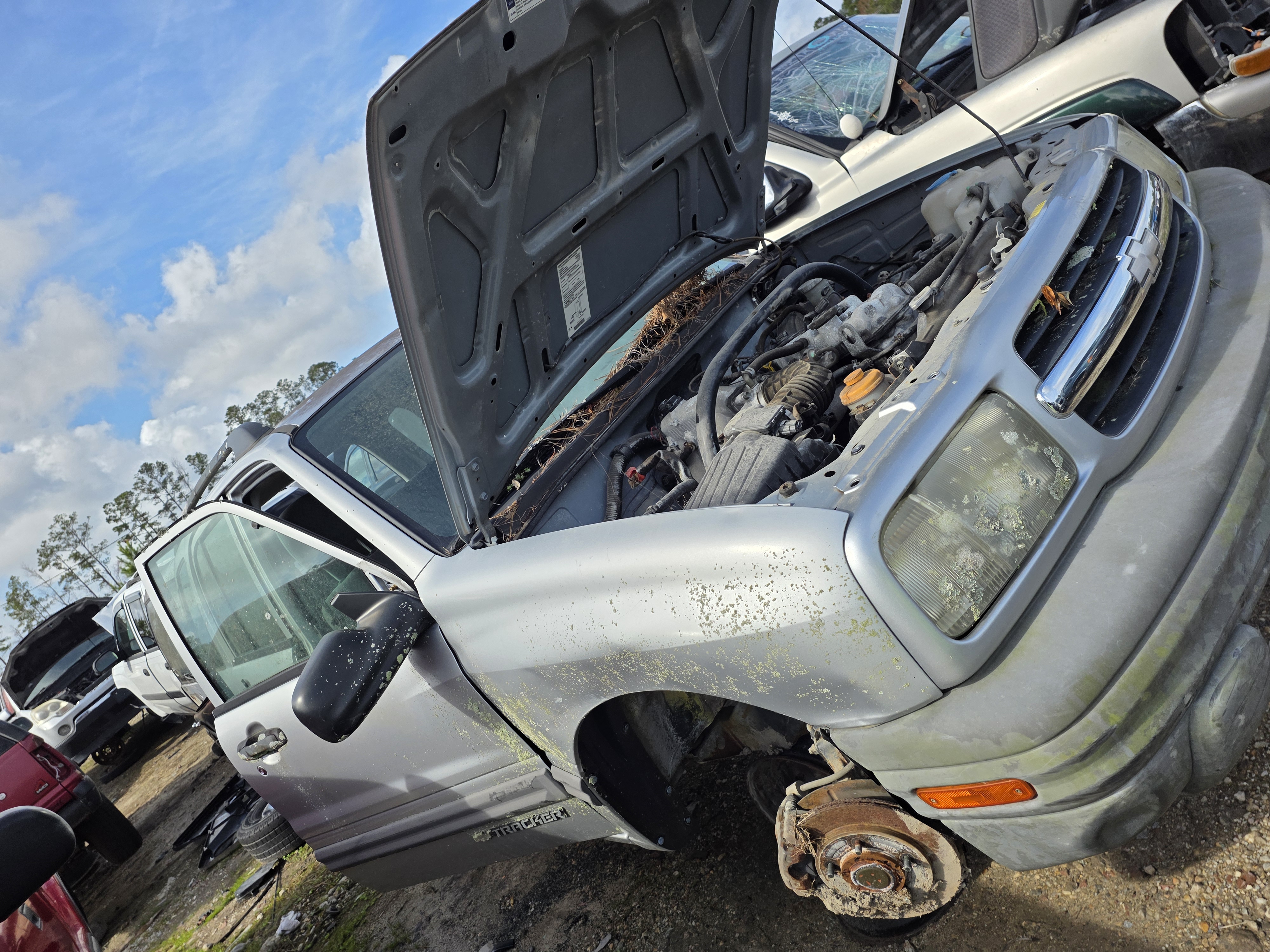 2001 CHEVROLET Tracker