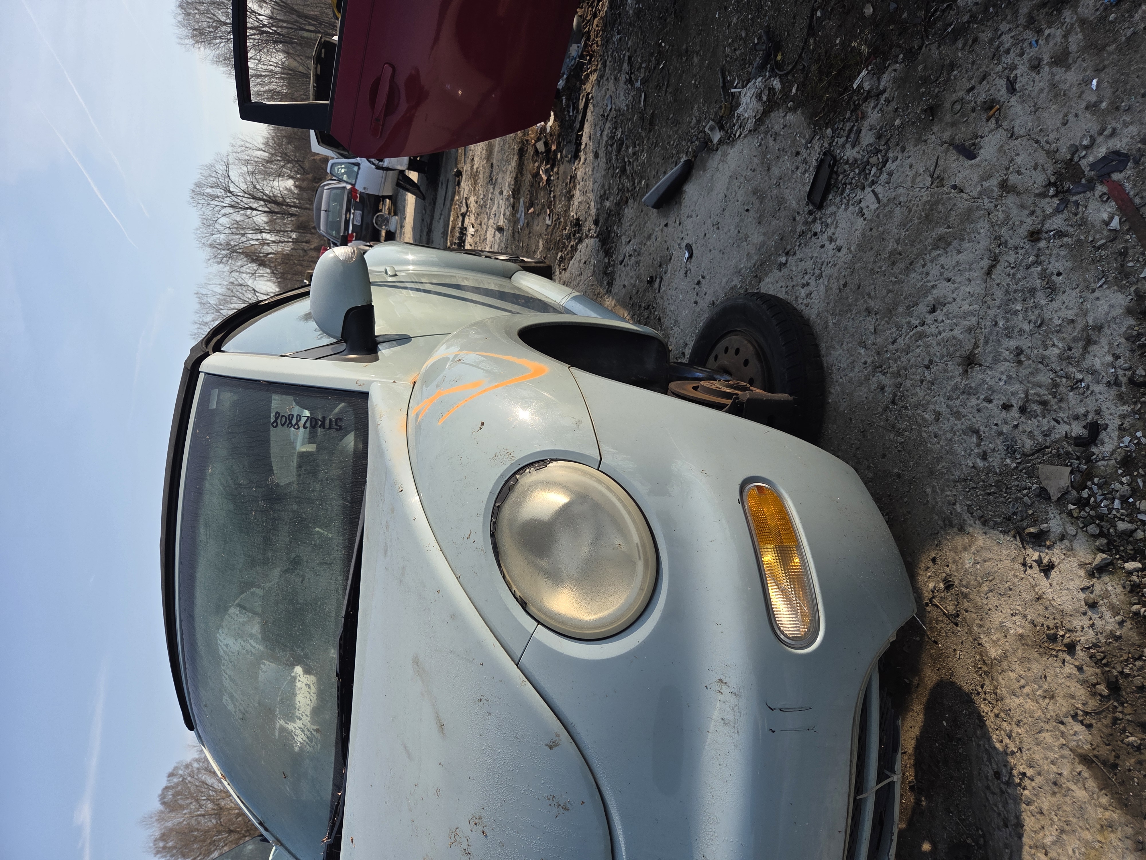 2004 VOLKSWAGEN Beetle