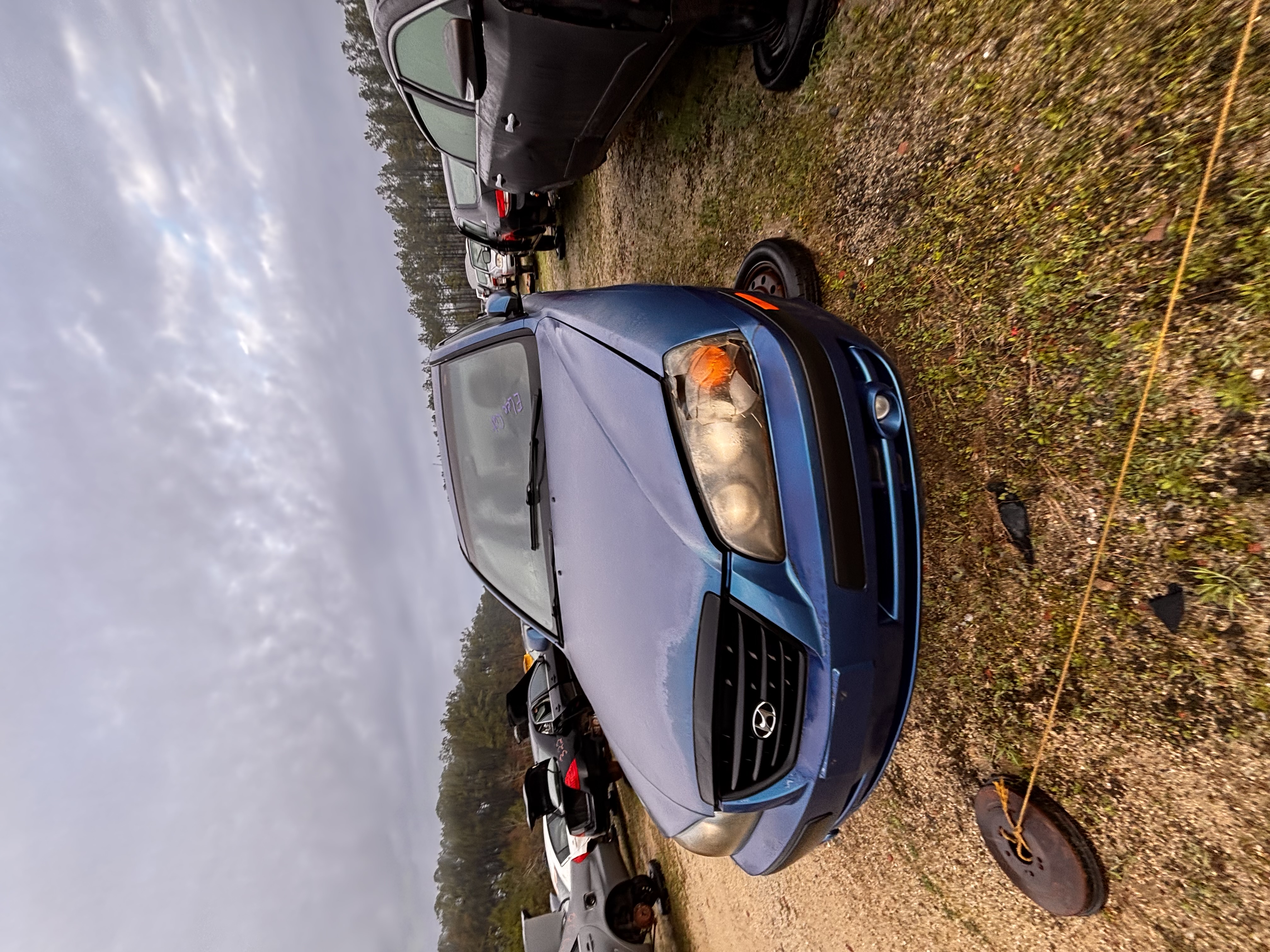 2004 HYUNDAI Elantra