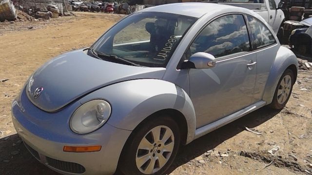 2009 VOLKSWAGEN Beetle