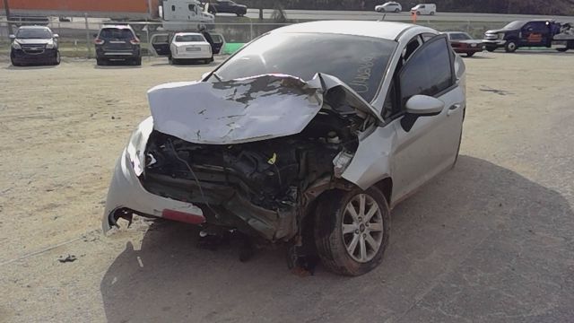 2012 FORD Fiesta