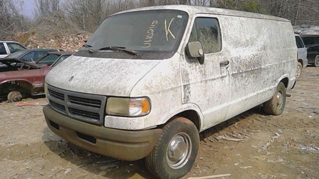 1996 DODGE Ram Van