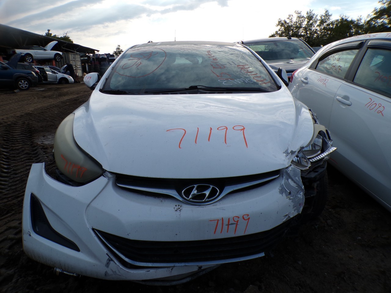 2015 HYUNDAI Elantra