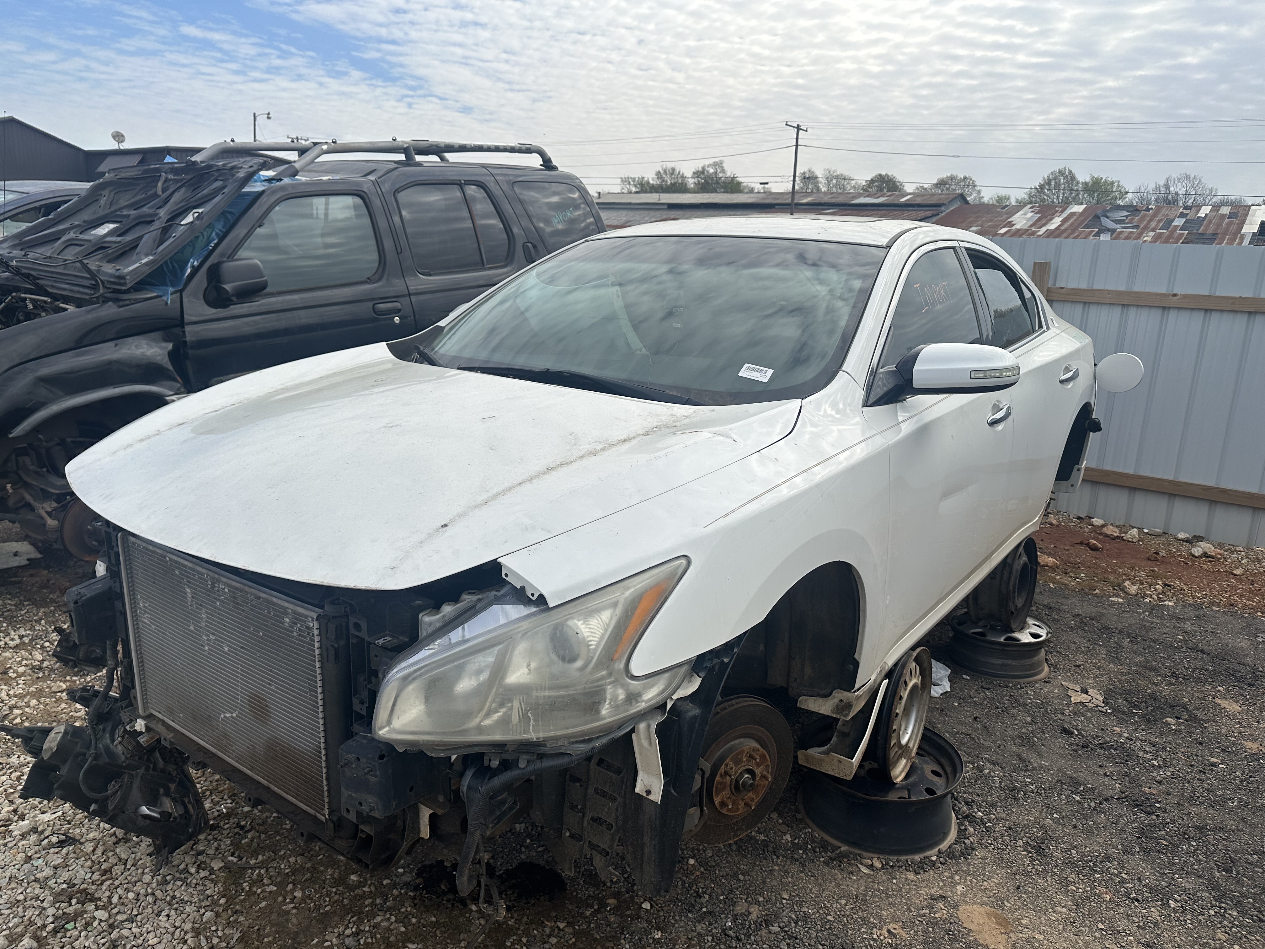 2011 NISSAN Maxima