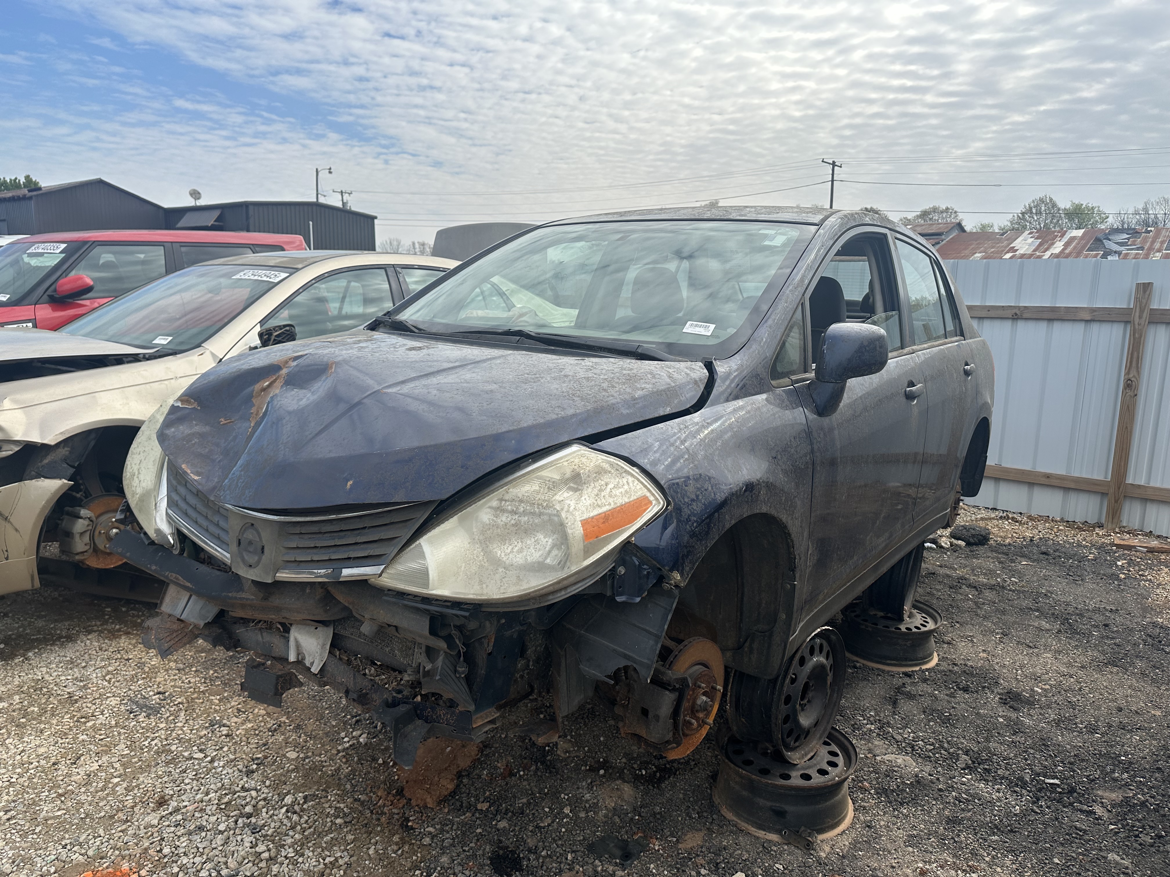 2009 NISSAN Versa