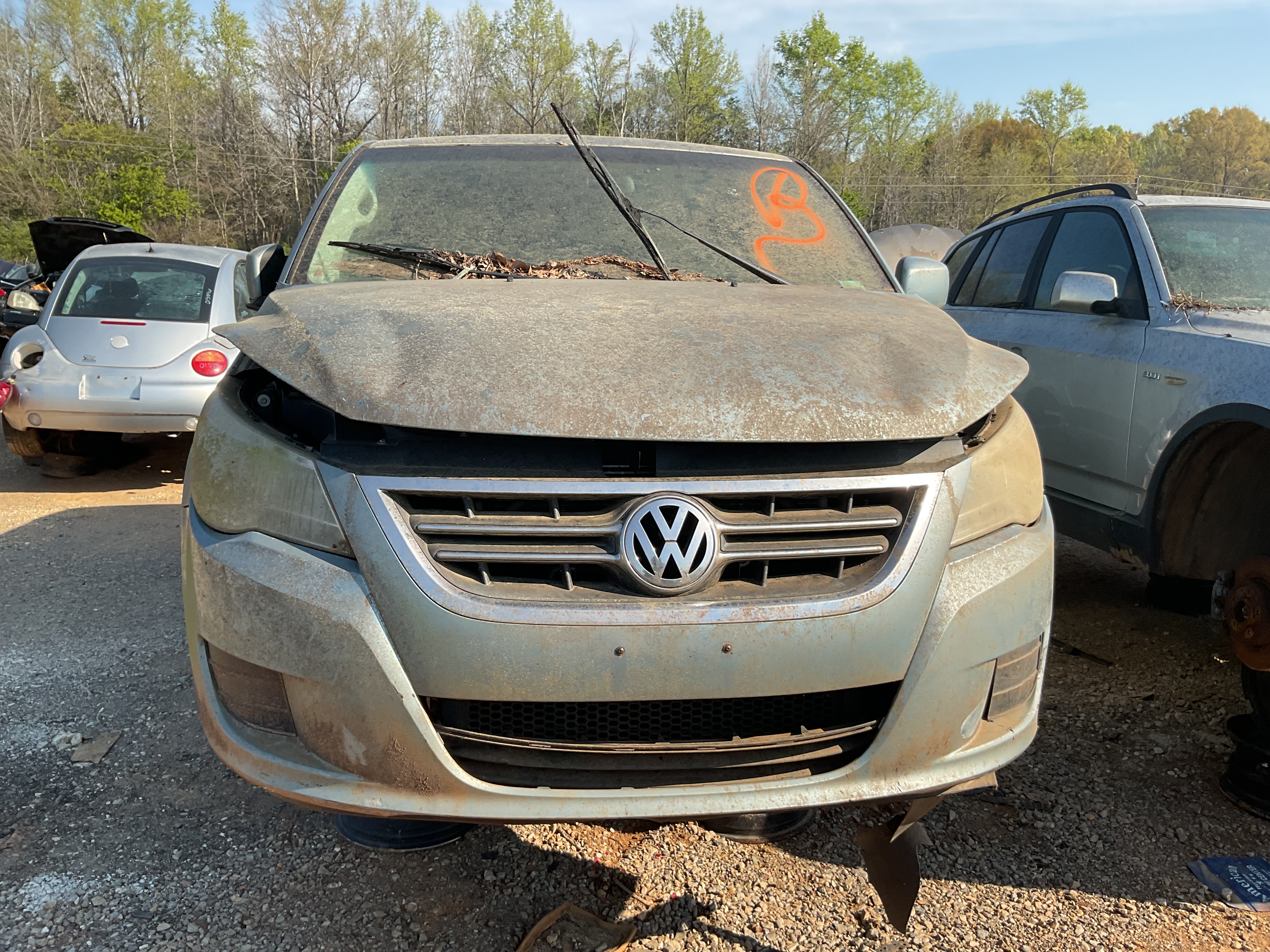 2009 VOLKSWAGEN Routan