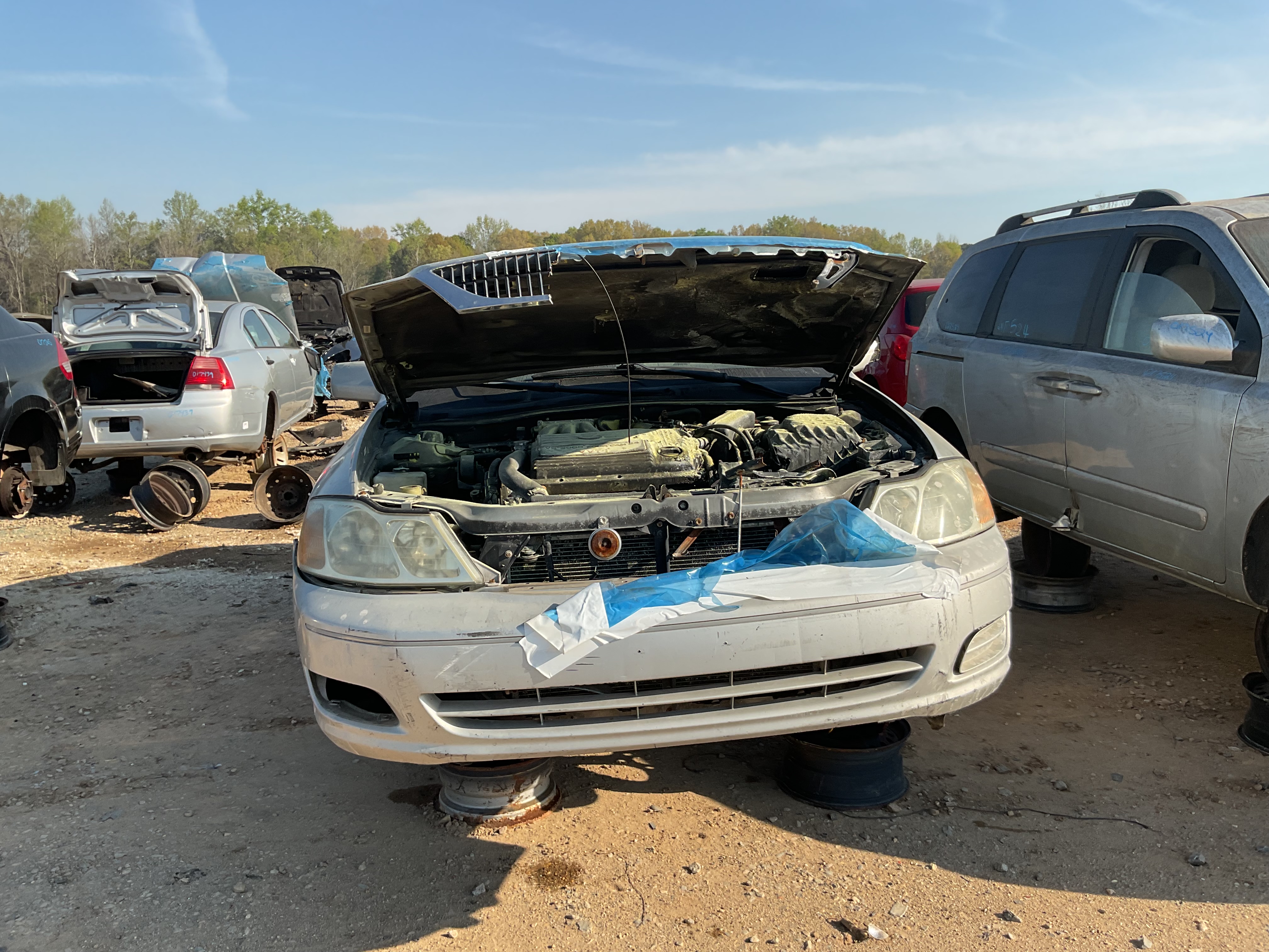 2002 TOYOTA Avalon