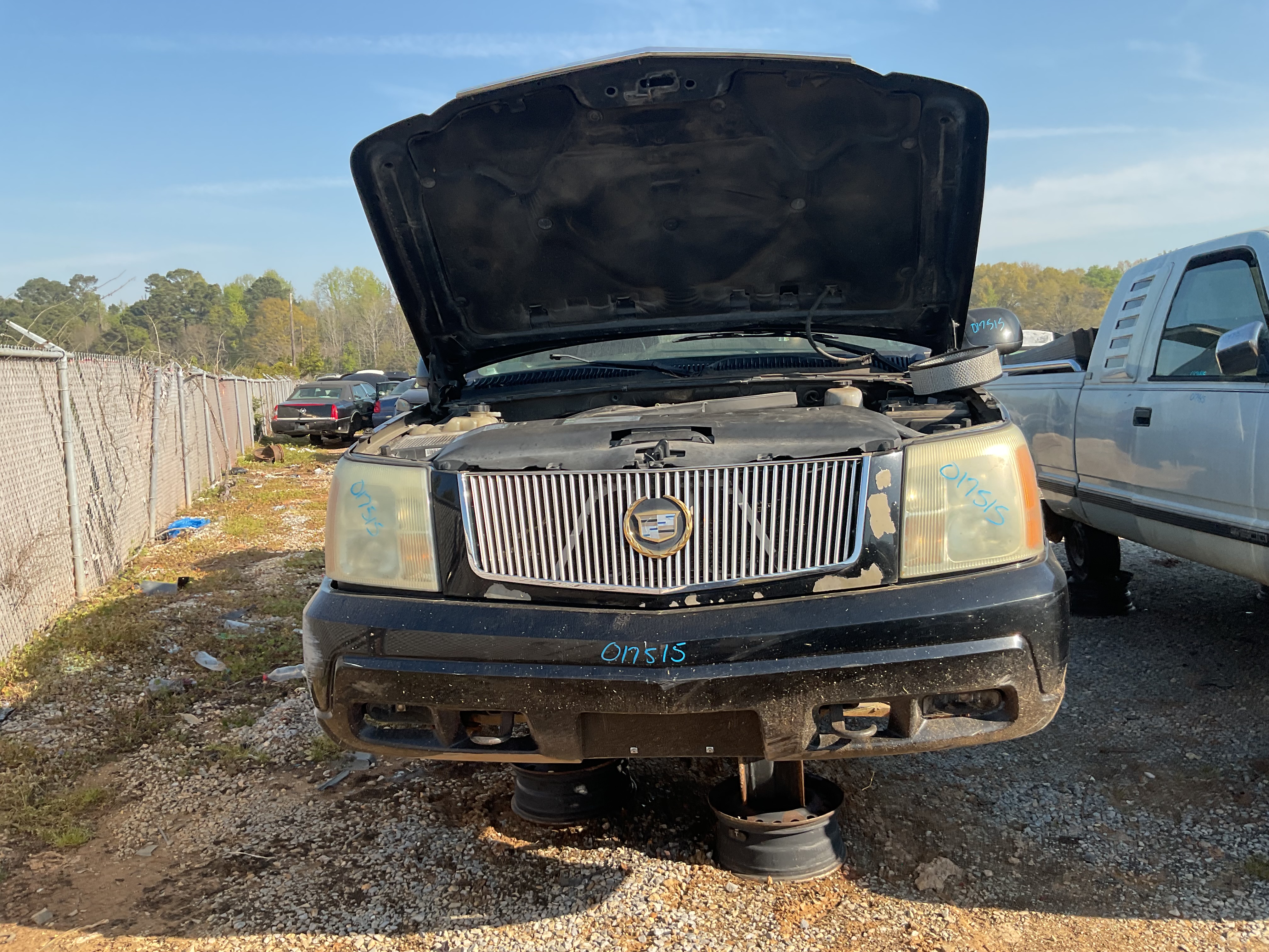 2004 CADILLAC Escalade