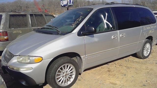 2000 CHRYSLER Town and Country