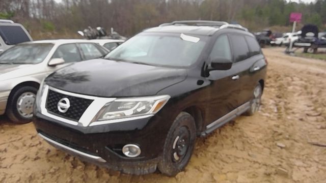 2014 NISSAN Pathfinder