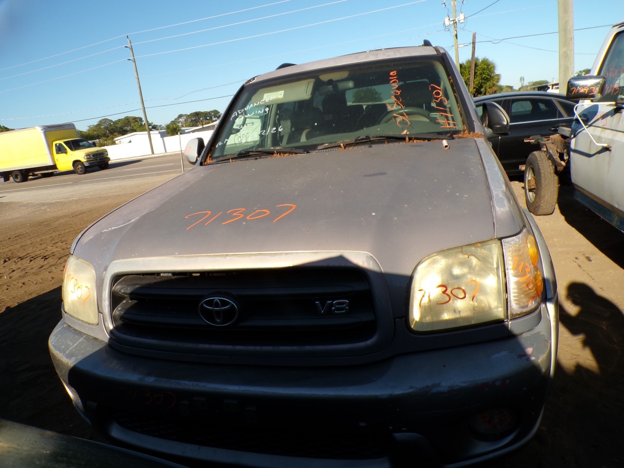 2002 TOYOTA Sequoia