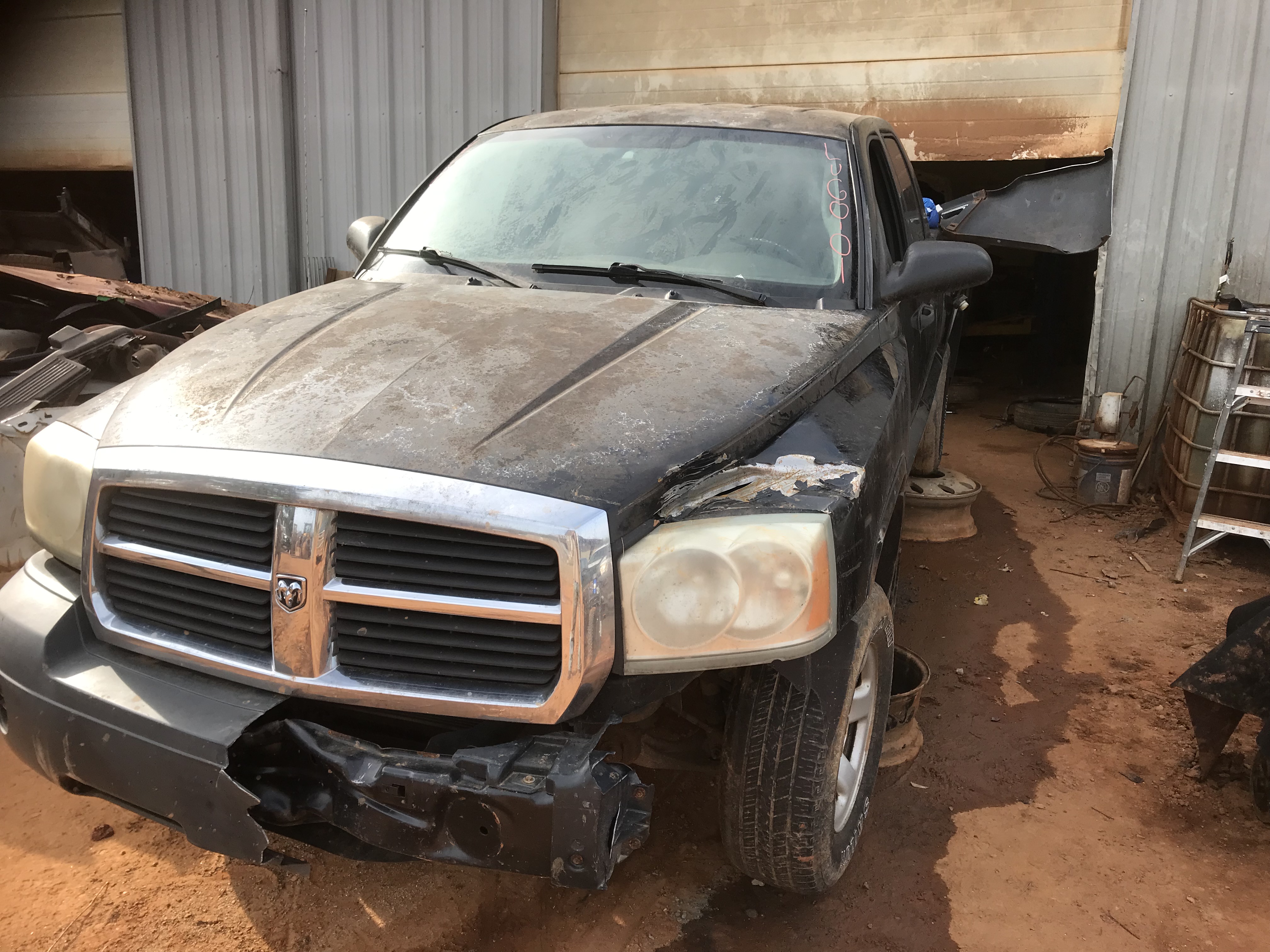 2005 DODGE Dakota