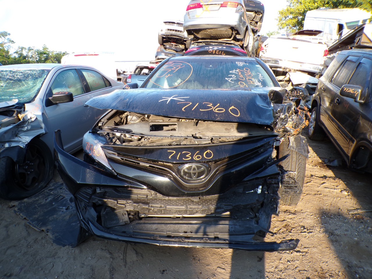 2020 TOYOTA Camry