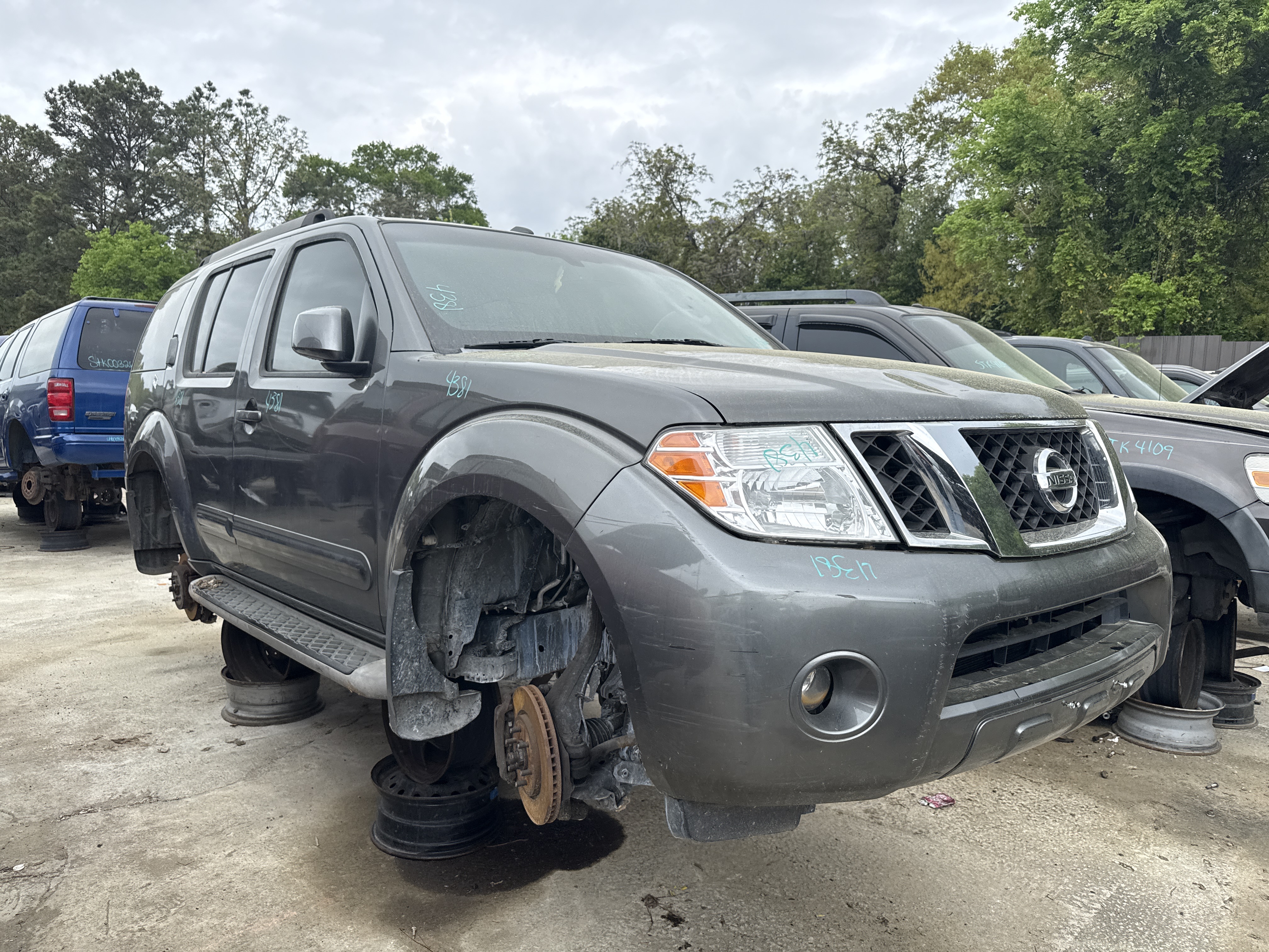 2008 NISSAN Pathfinder