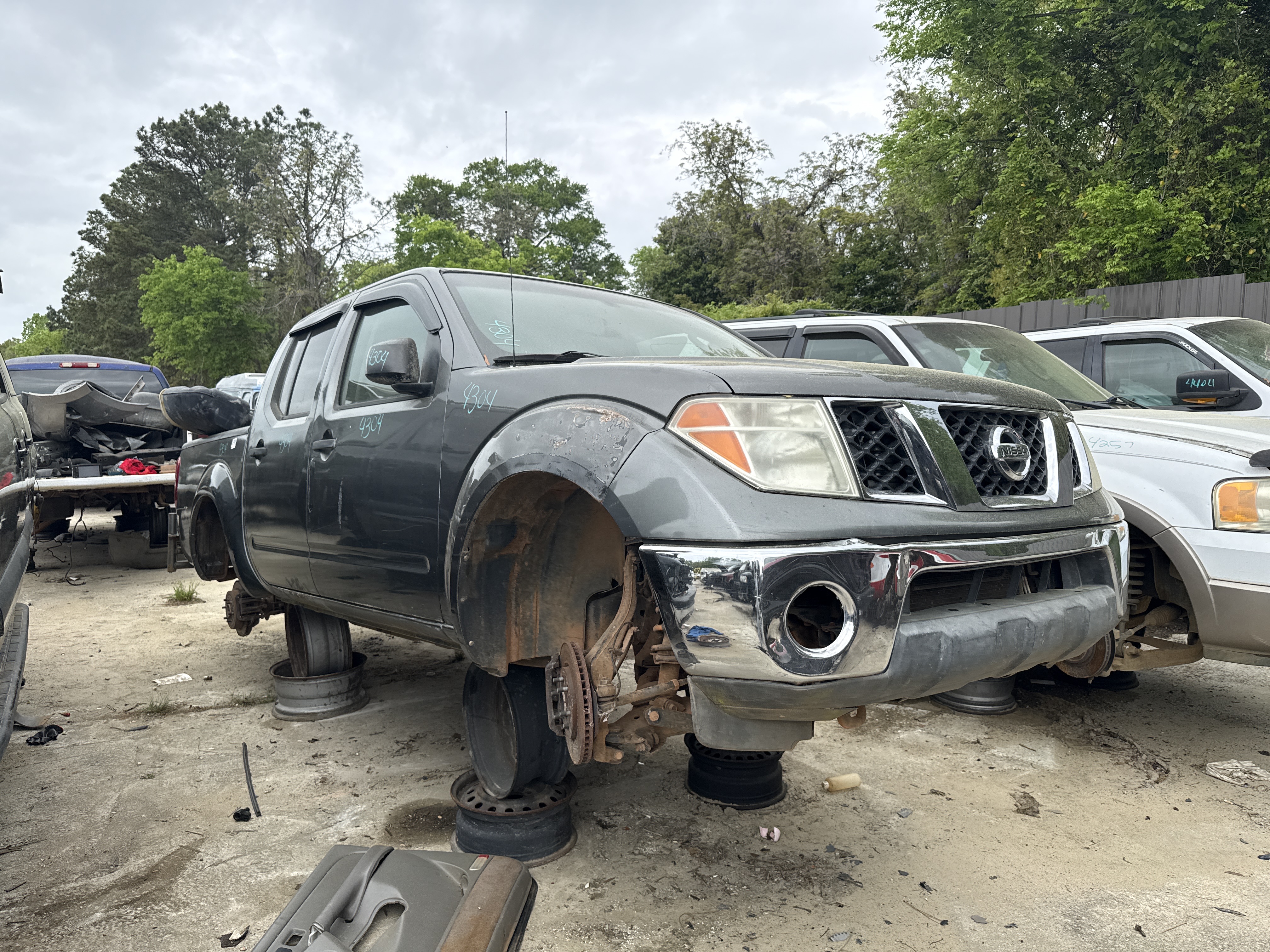 2008 NISSAN Frontier
