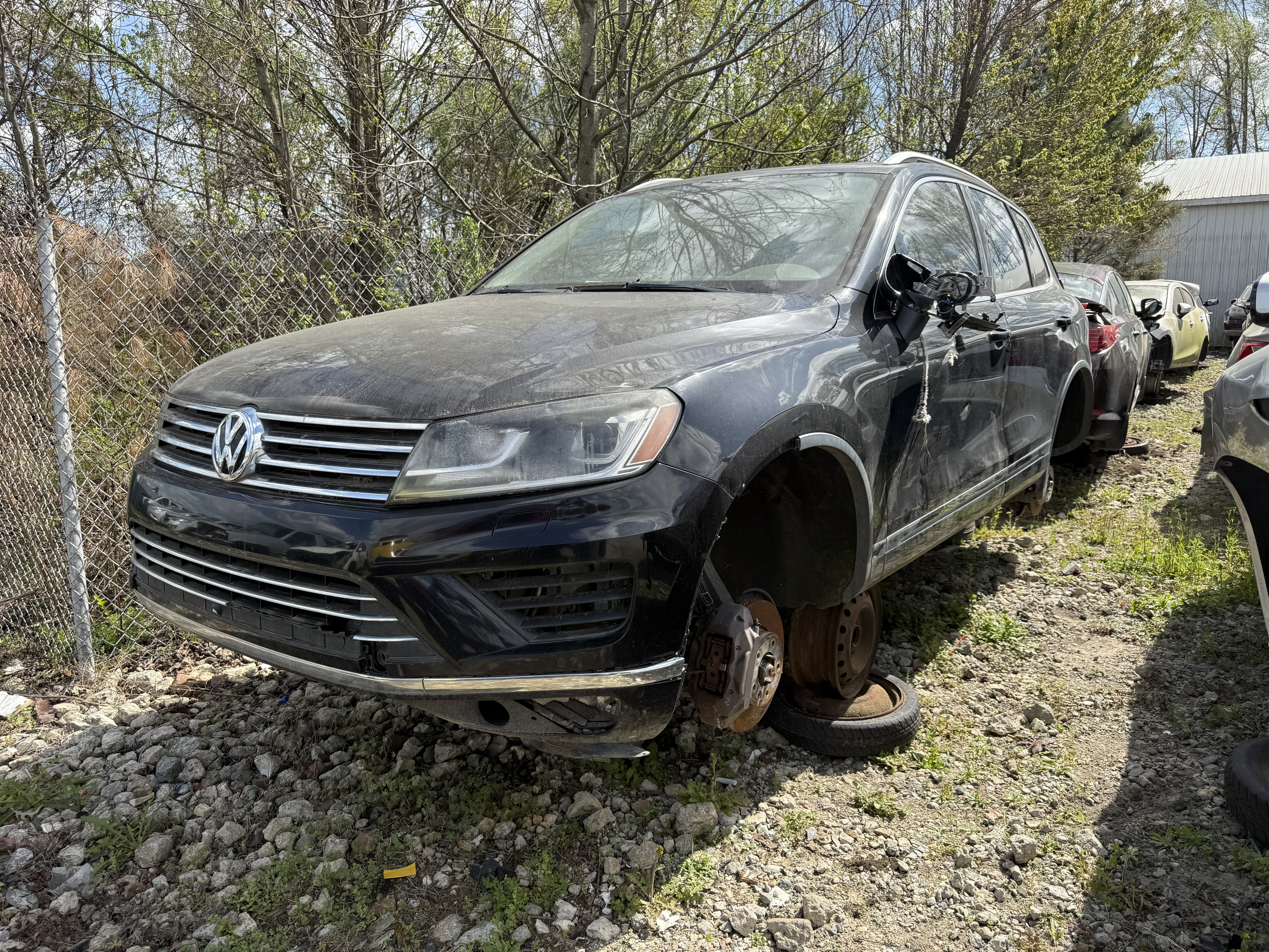 2017 VOLKSWAGEN Touareg