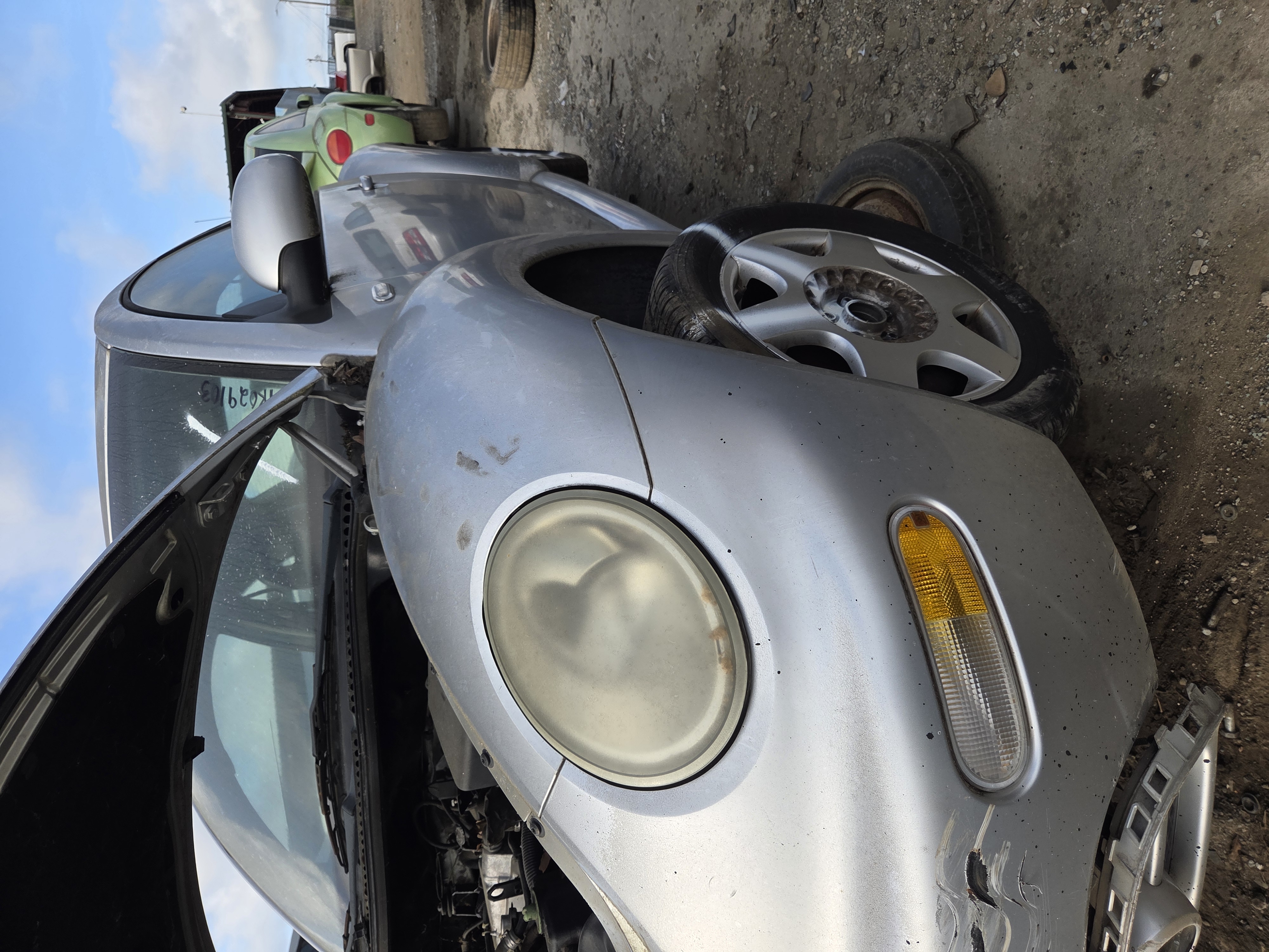 2001 VOLKSWAGEN Beetle