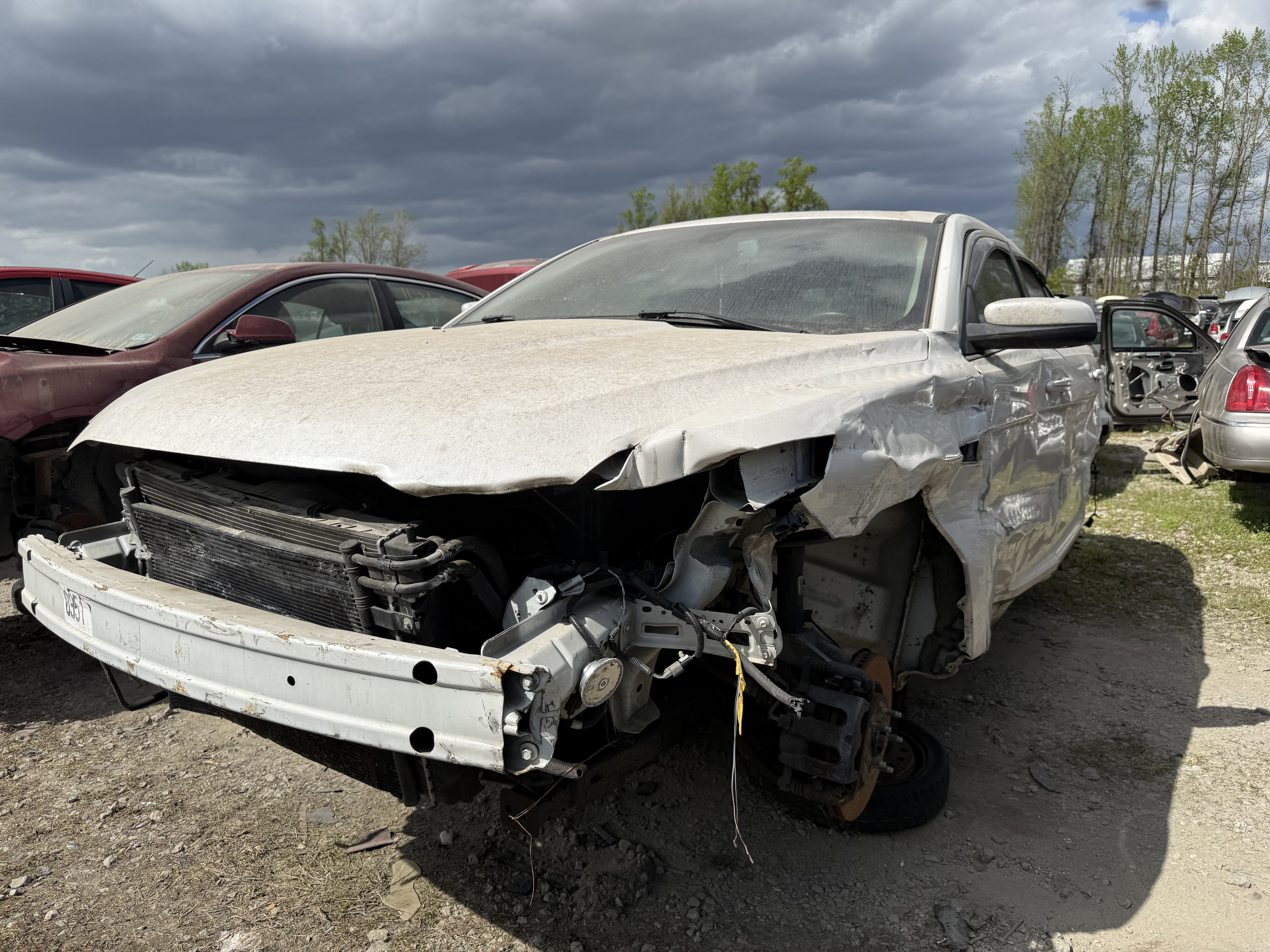 2011 FORD Taurus