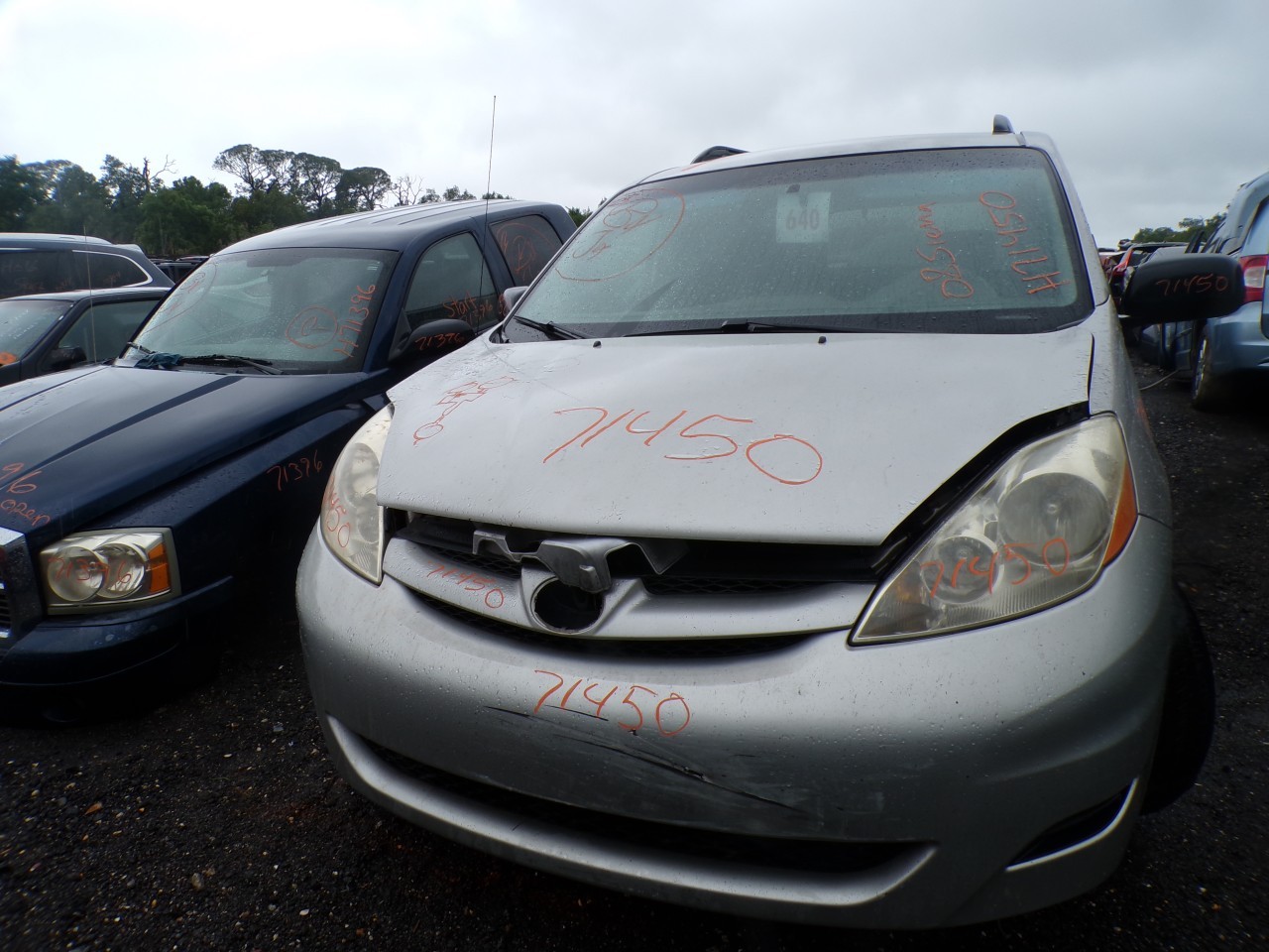 2008 TOYOTA Sienna