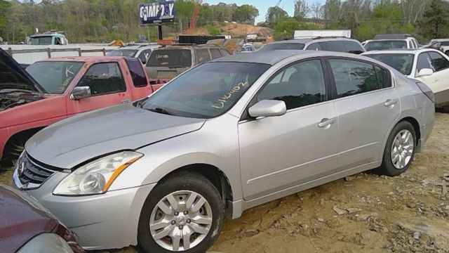 2012 NISSAN Altima