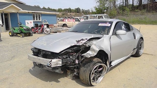 2005 NISSAN 350Z