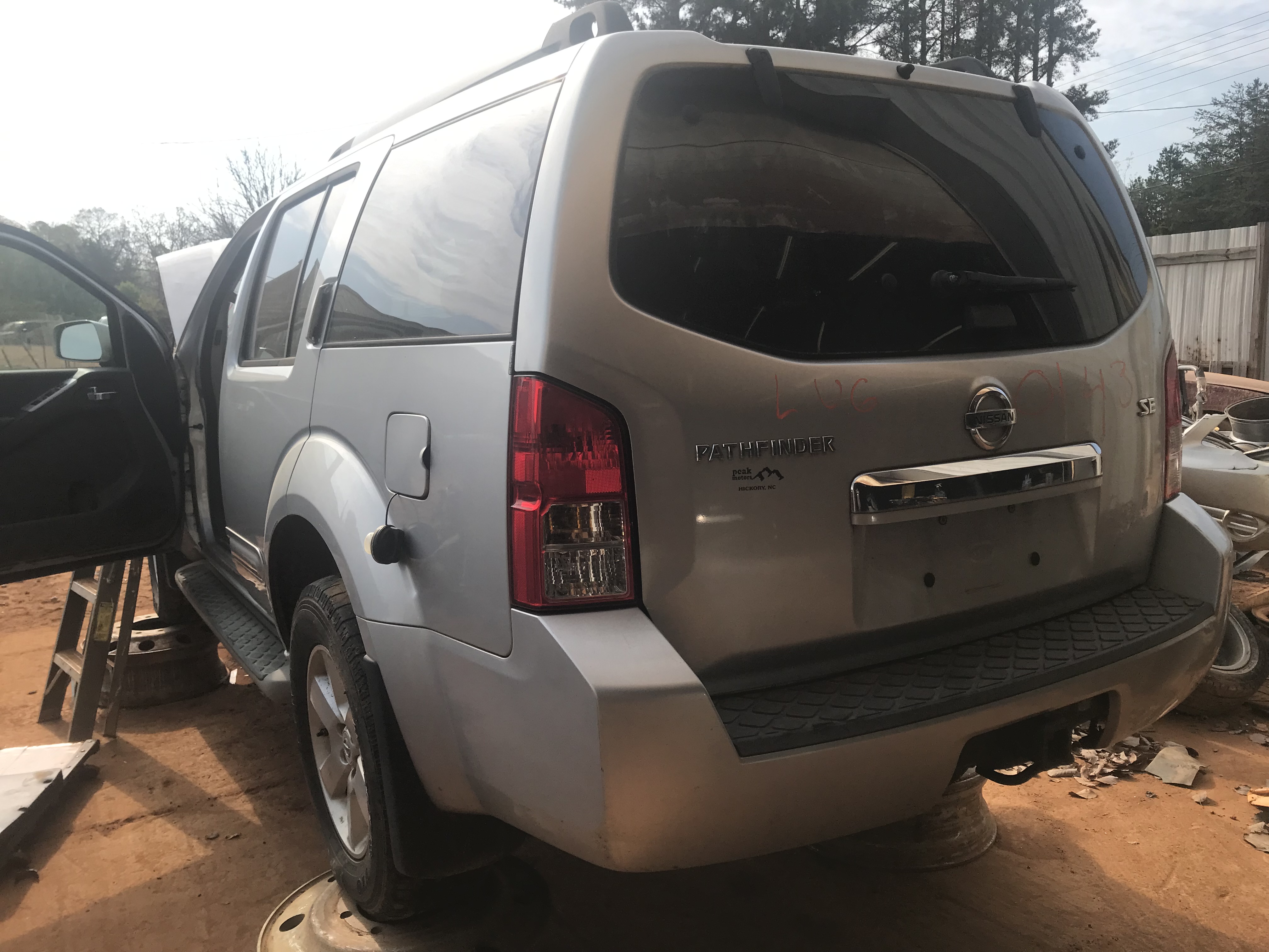 2010 NISSAN Pathfinder