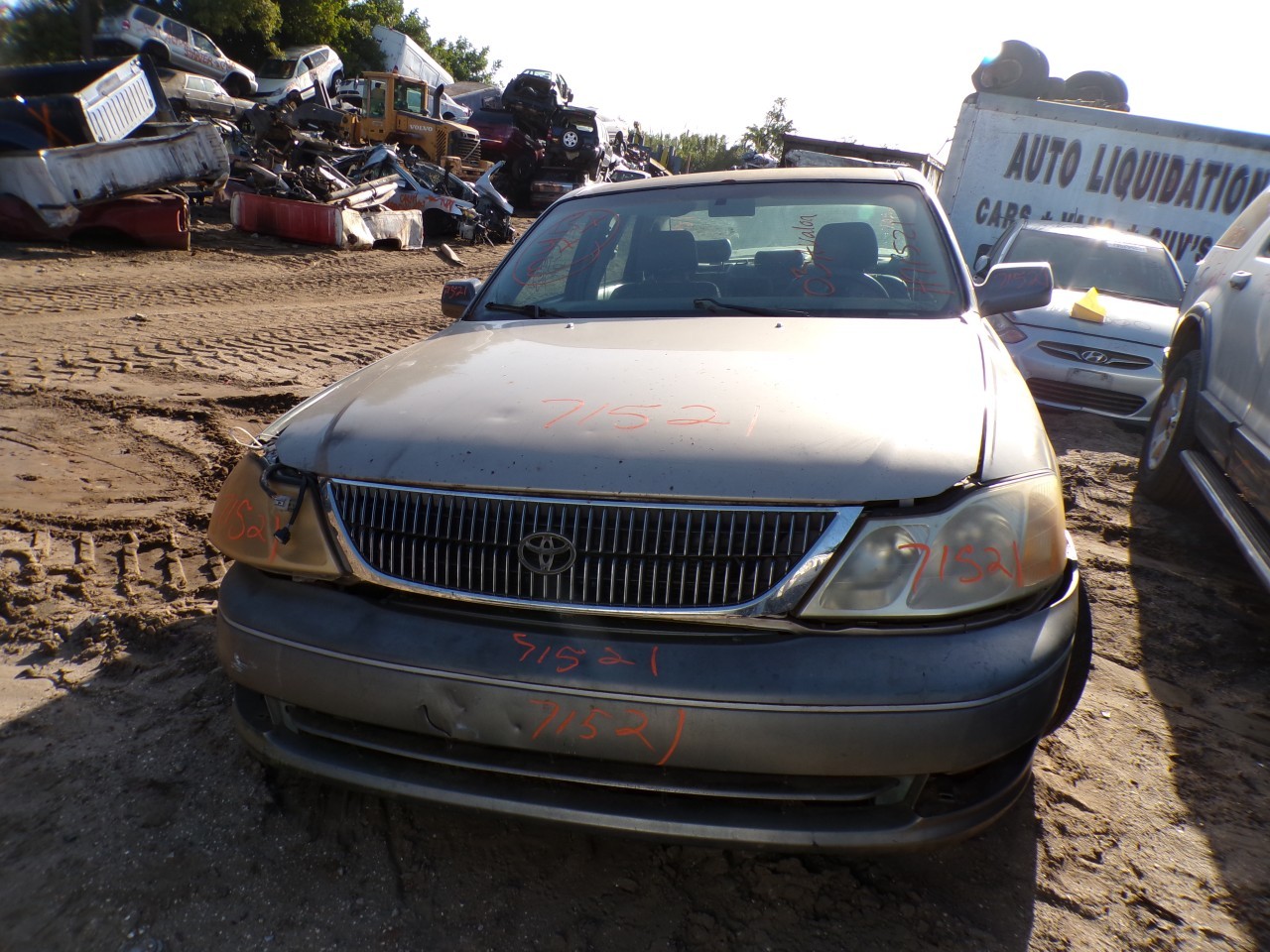 2003 TOYOTA Avalon