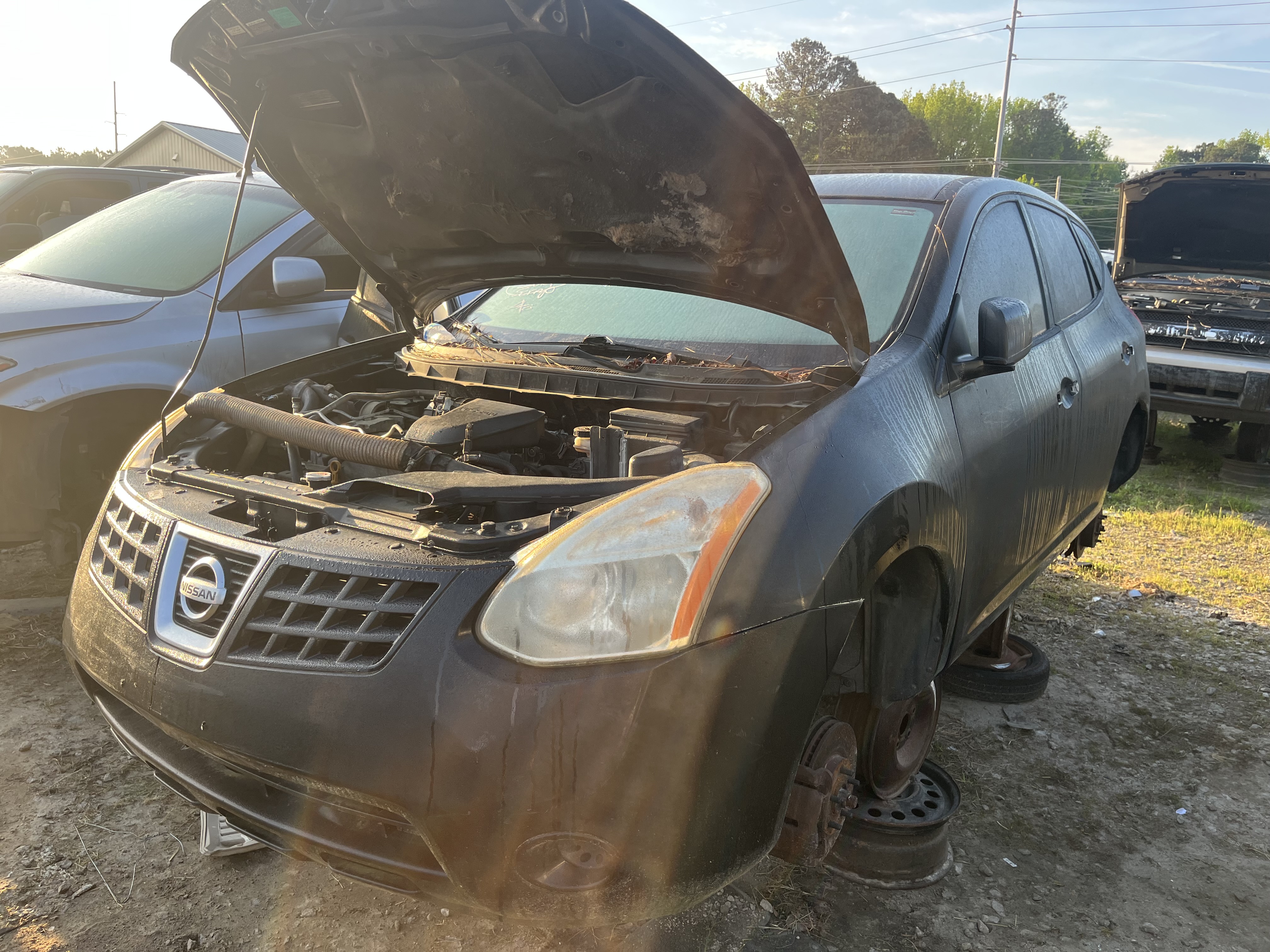 2010 NISSAN Rogue