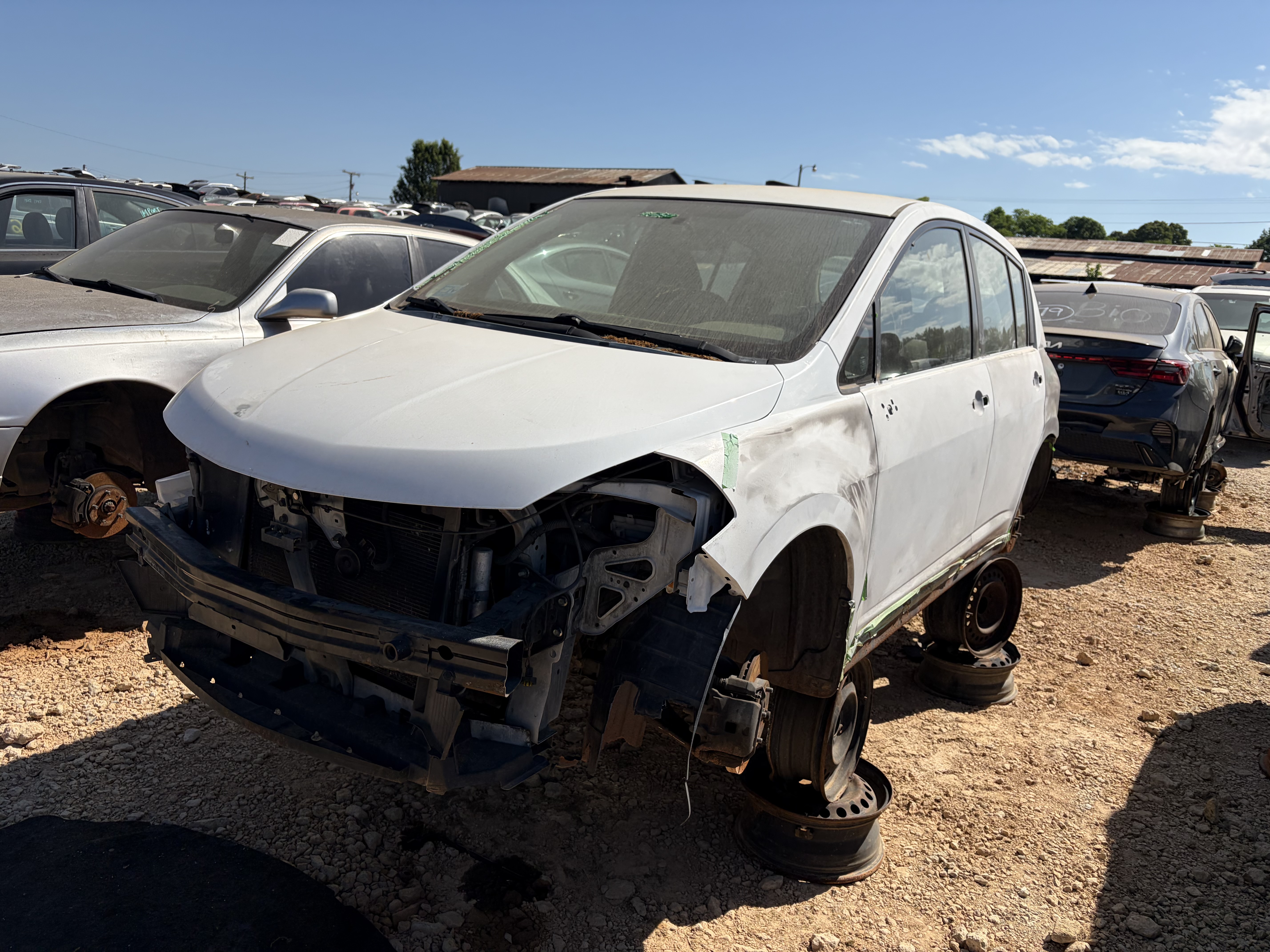 2008 NISSAN Versa