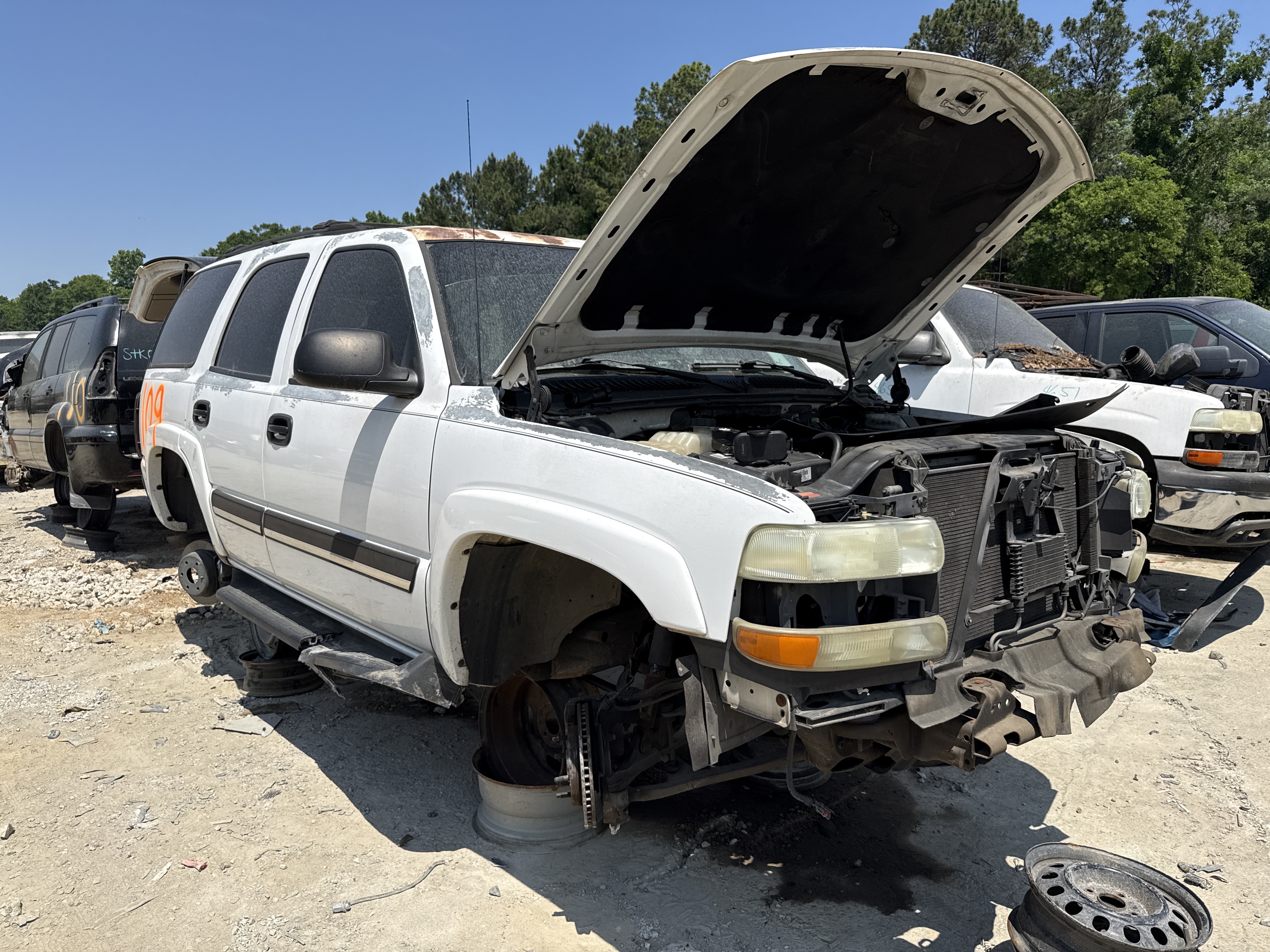 2004 CHEVROLET Tahoe
