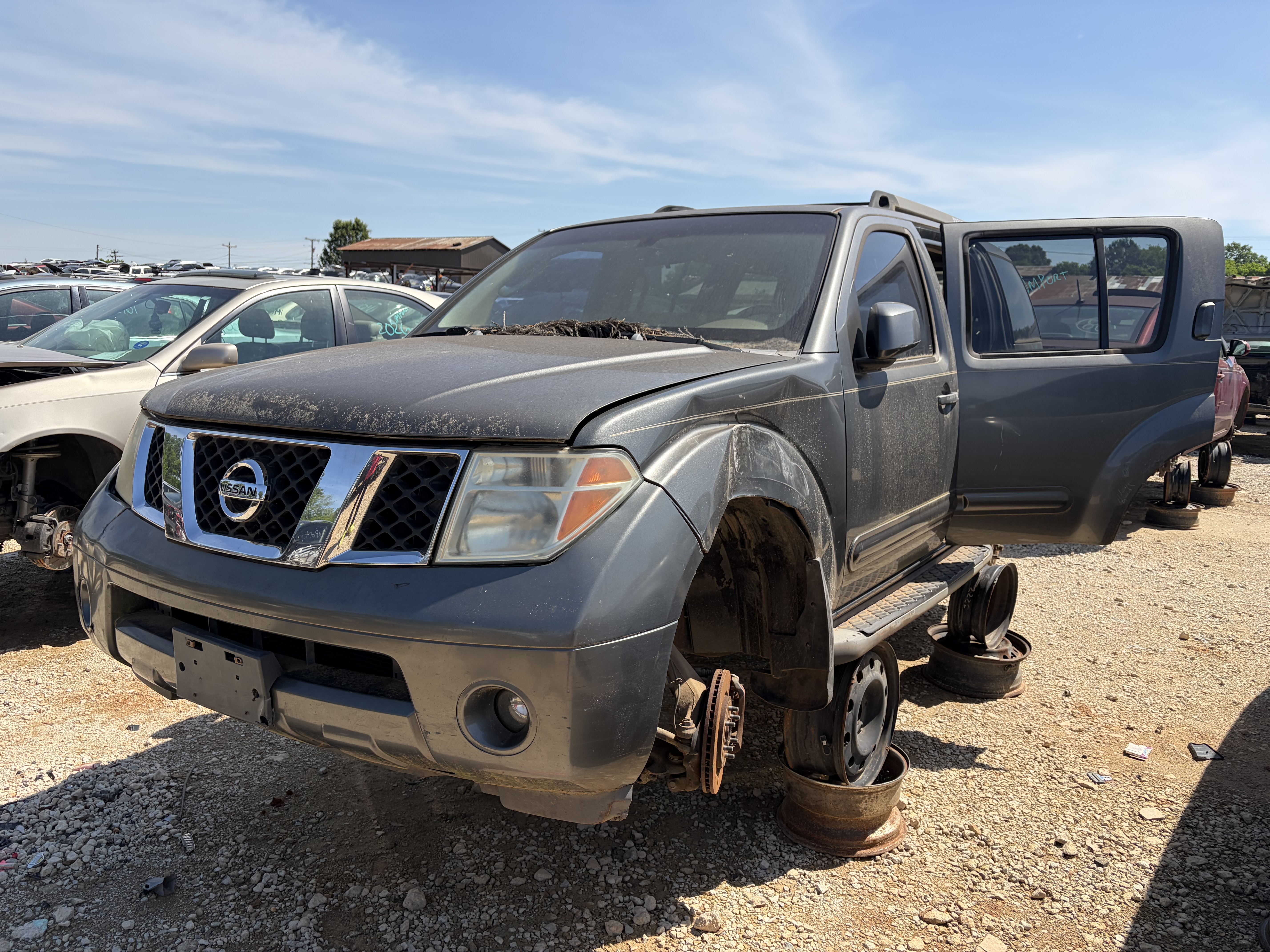 2005 NISSAN Pathfinder