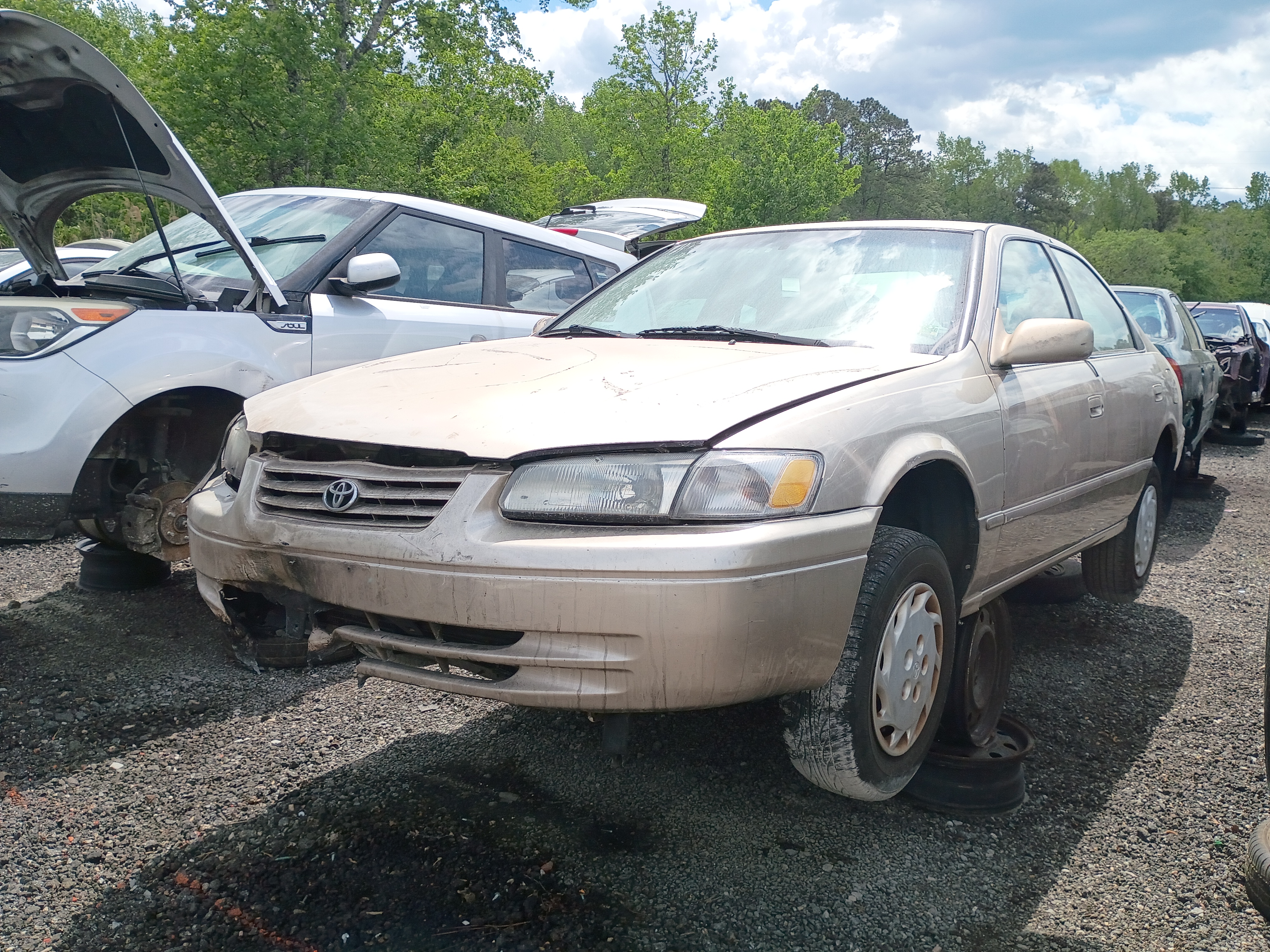 1999 TOYOTA Camry