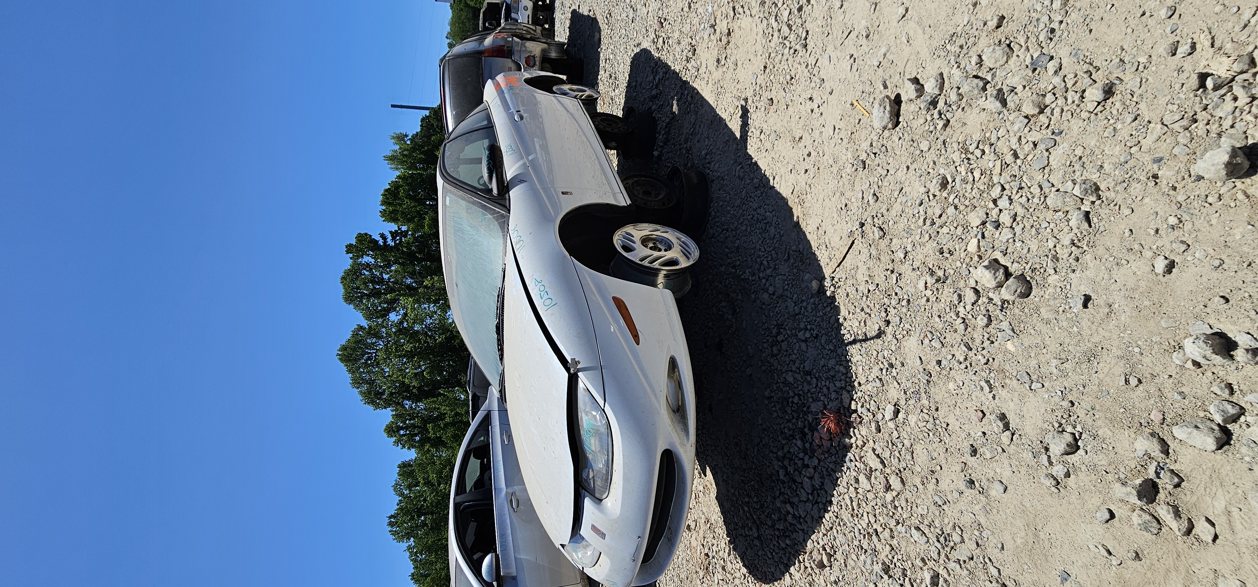 2001 SATURN Sc2