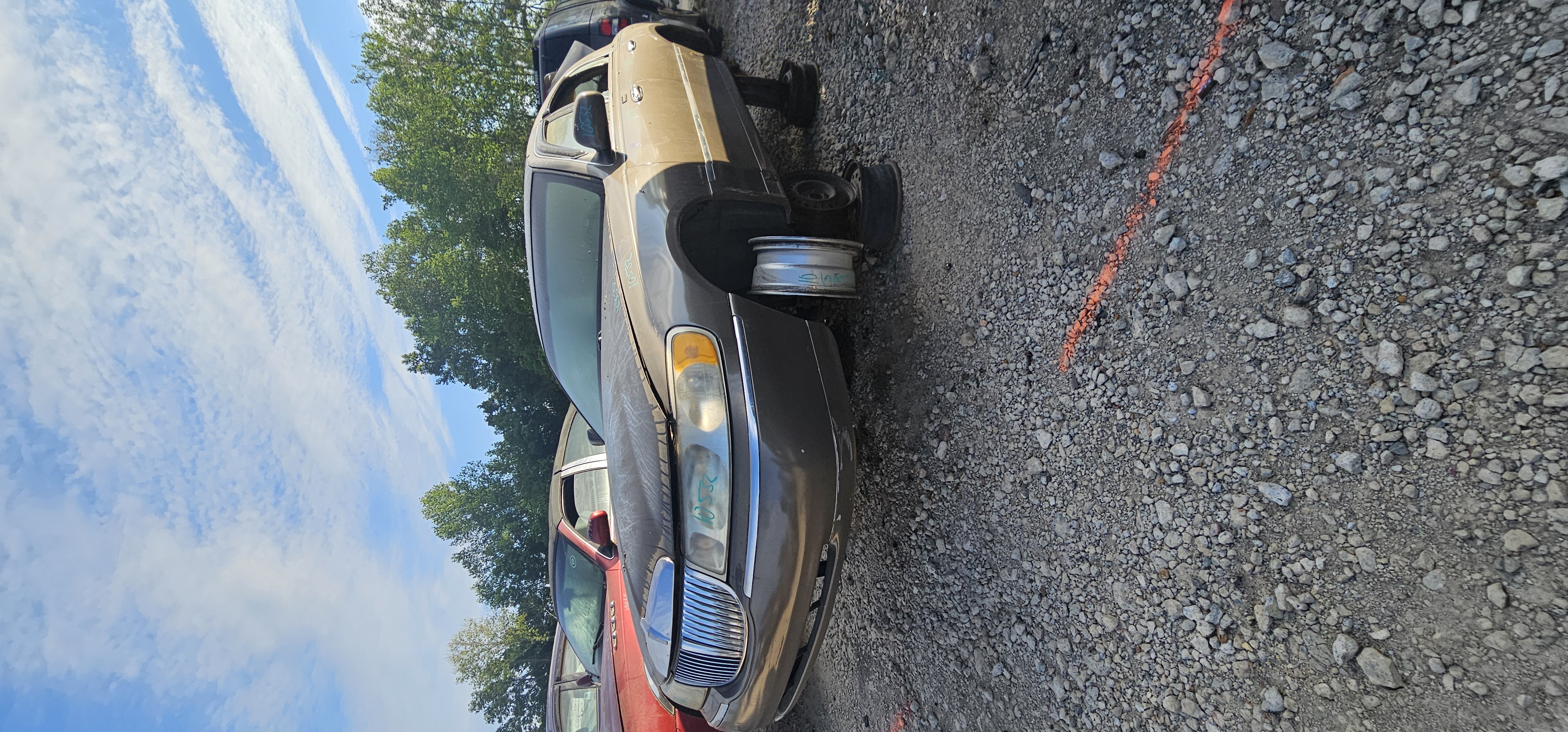 2002 LINCOLN Town Car