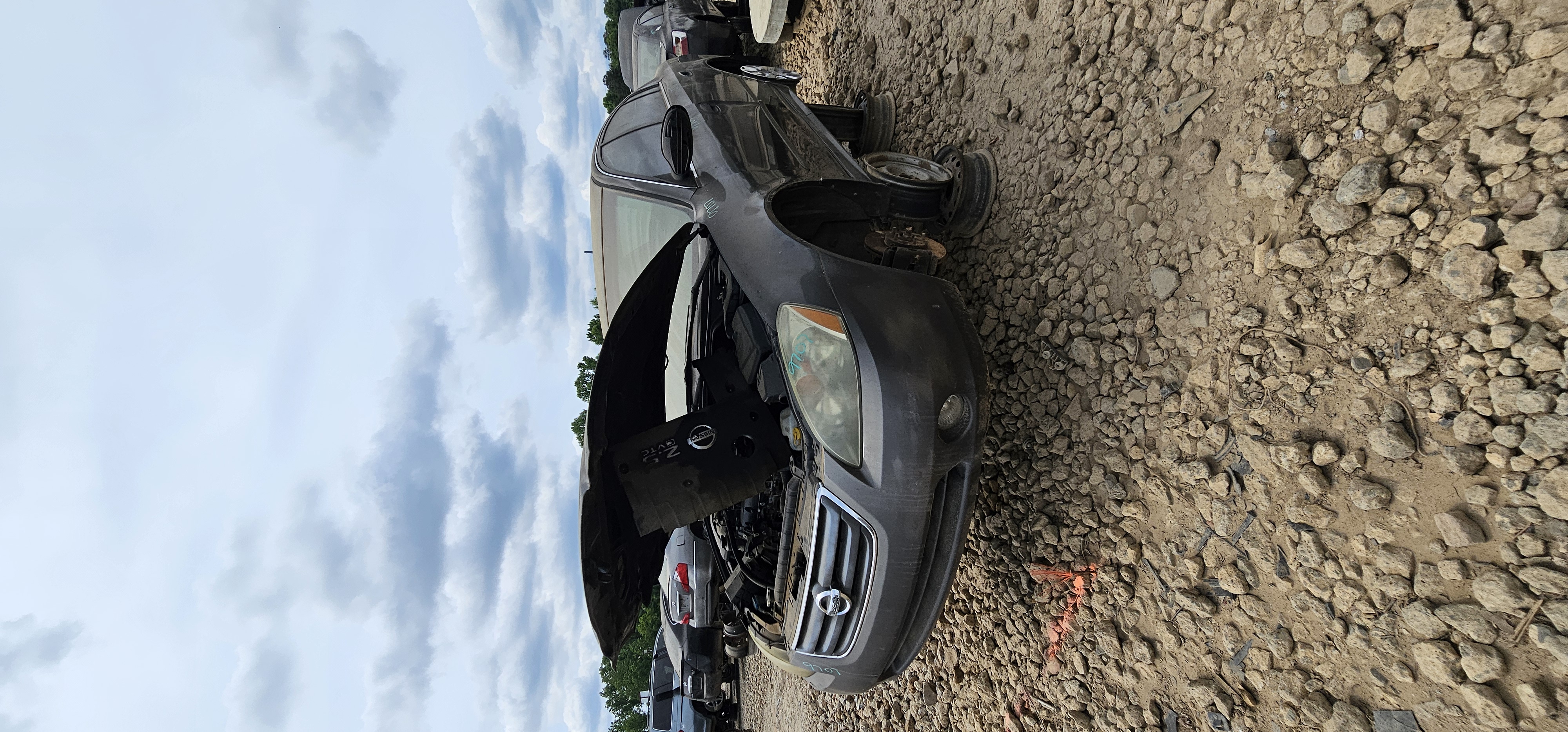 2004 NISSAN Altima