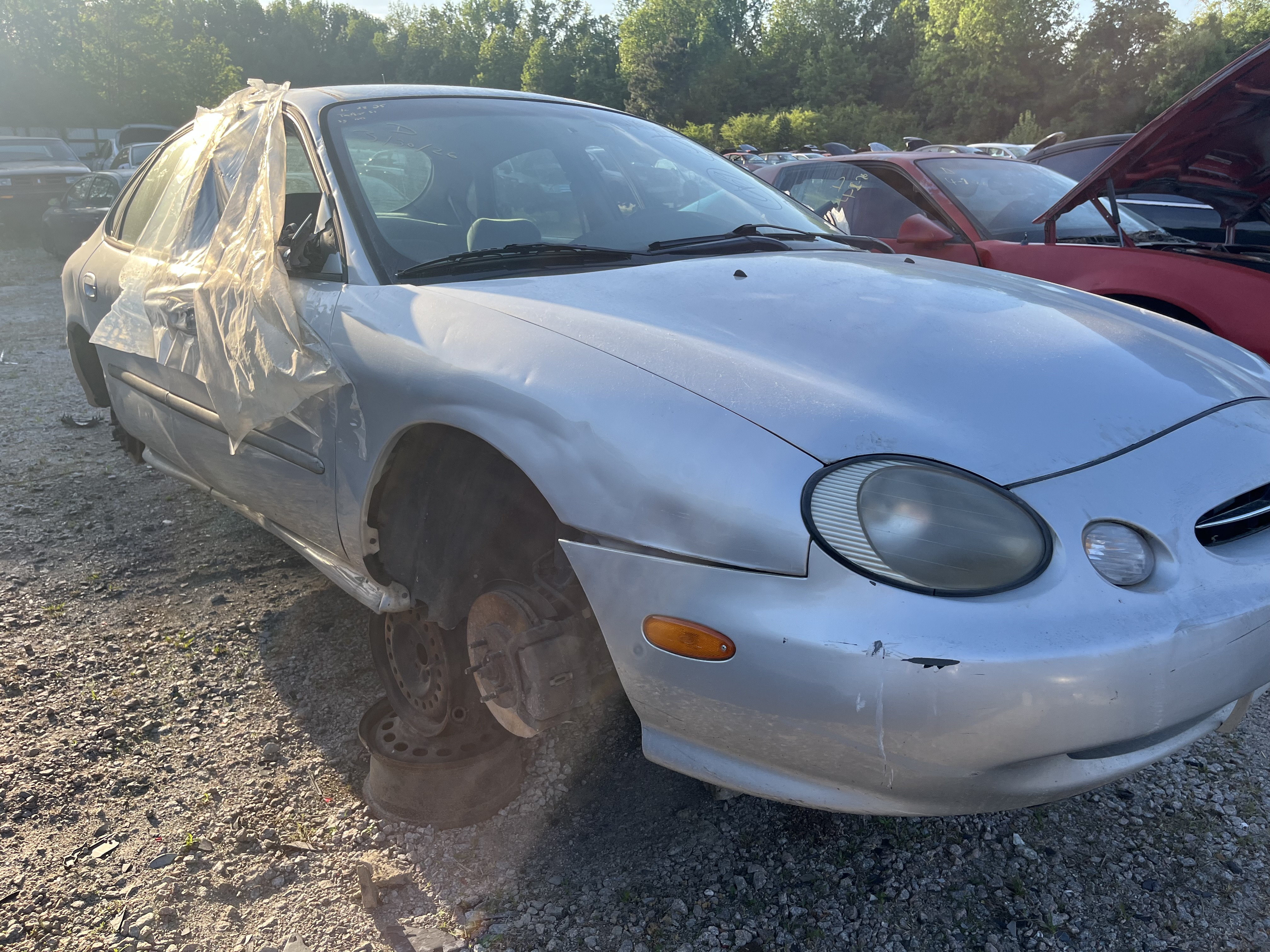 1998 FORD Taurus