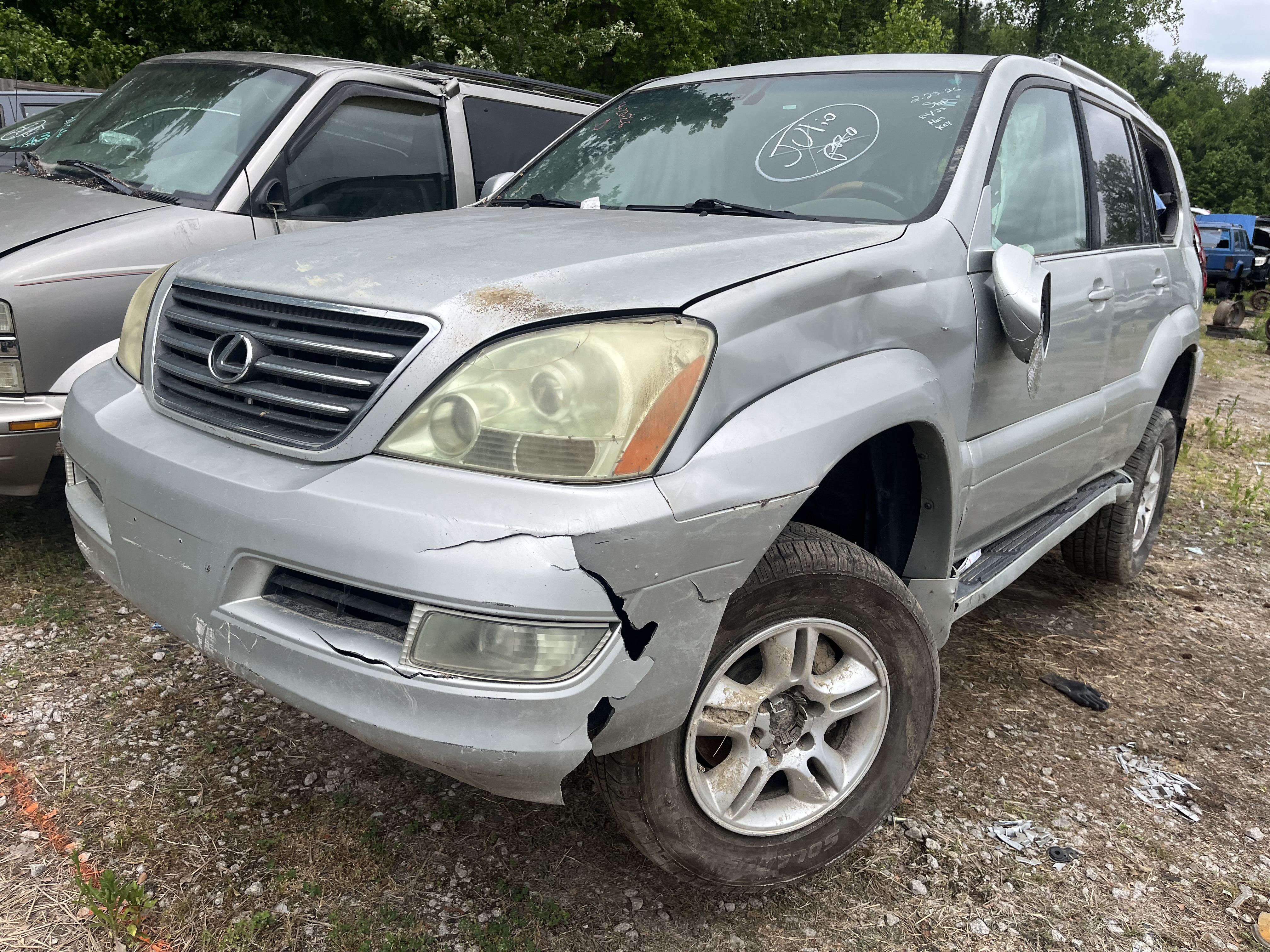2004 LEXUS GX