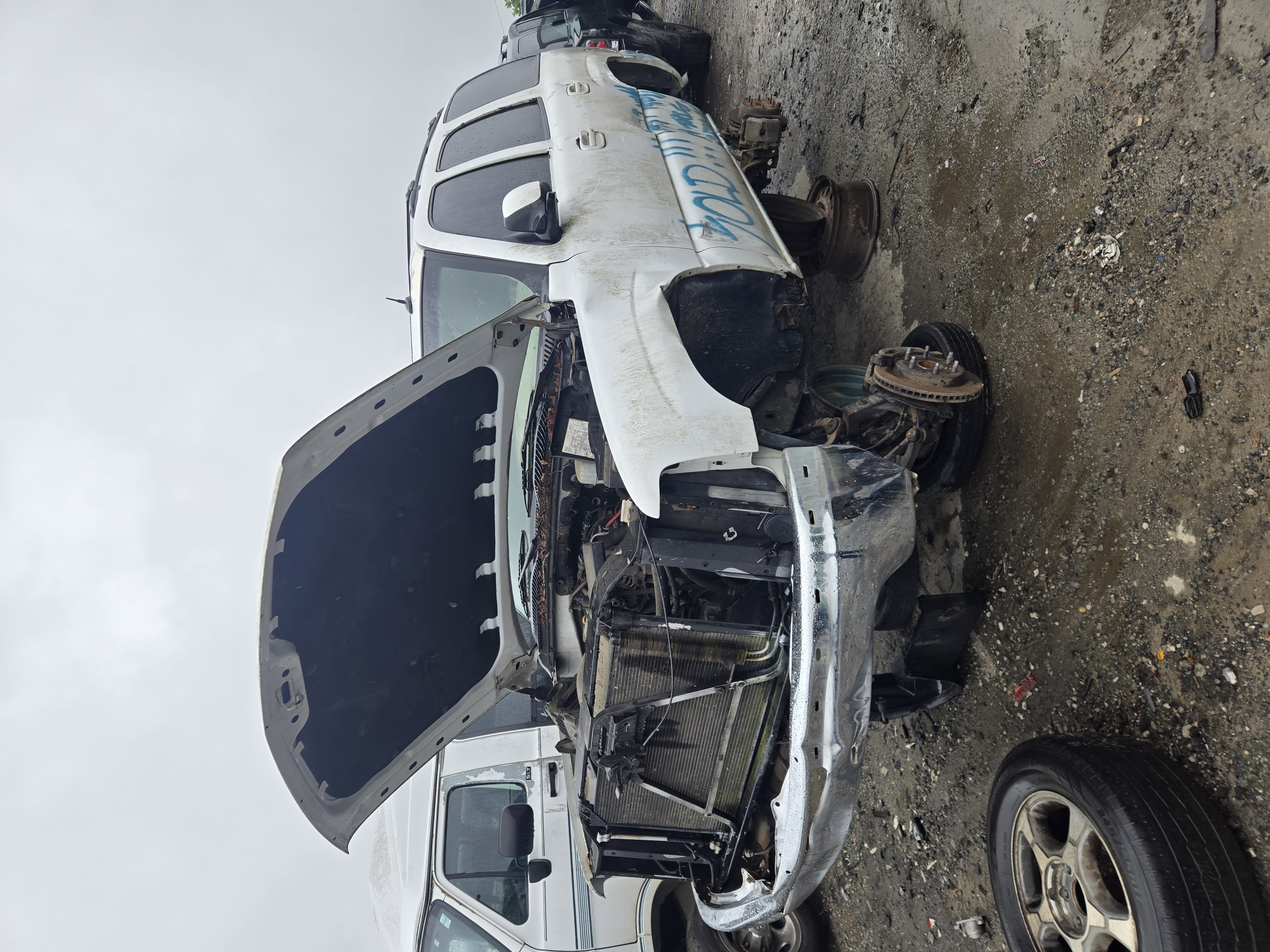 2004 CHEVROLET Tahoe